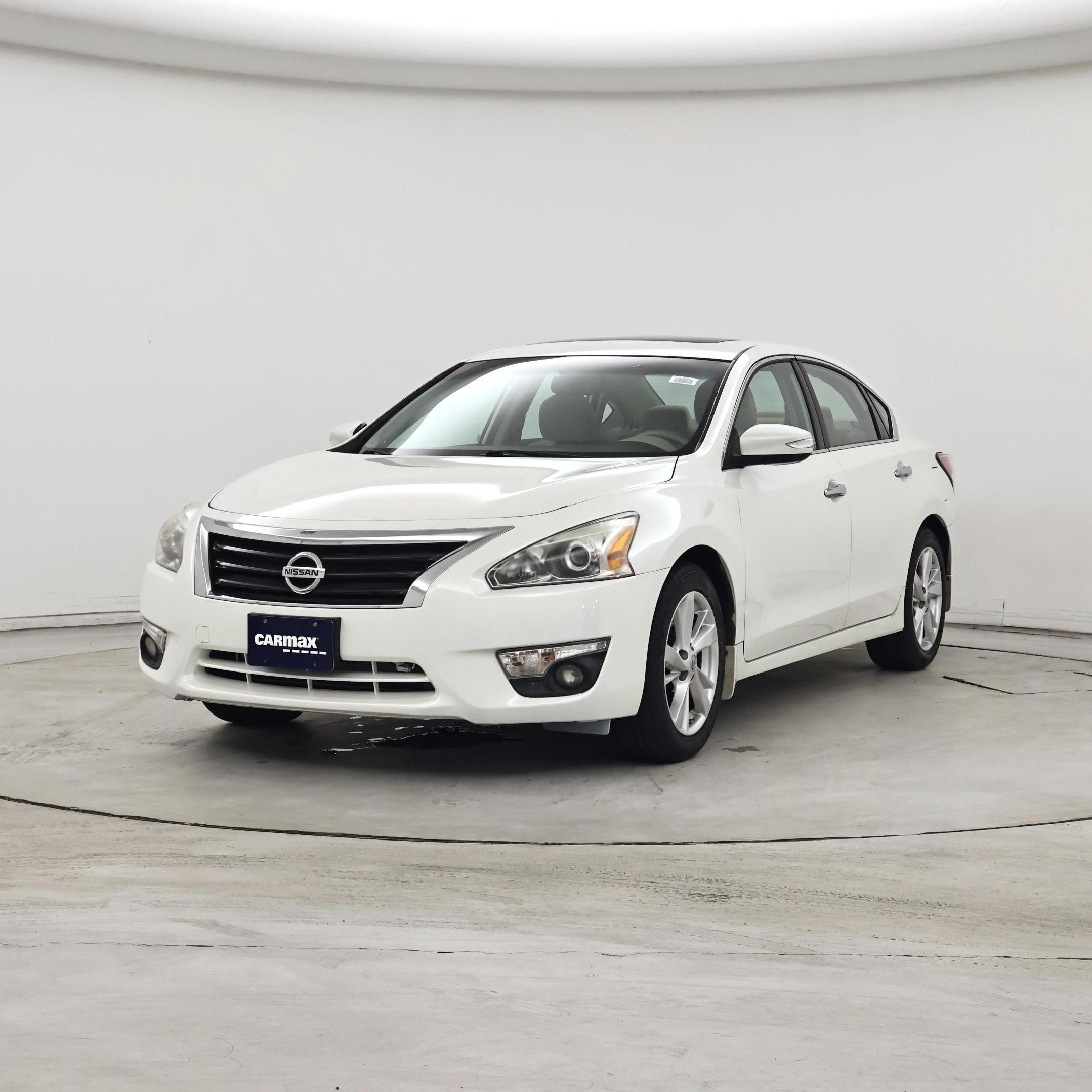 Thumbnail: 2015 Nissan Altima - 4