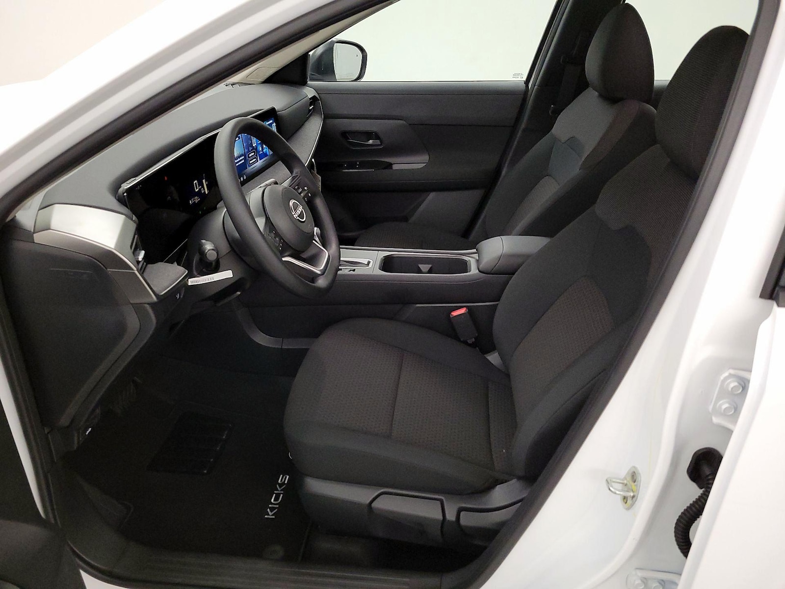 2026 Nissan KICKS S - Photo 12