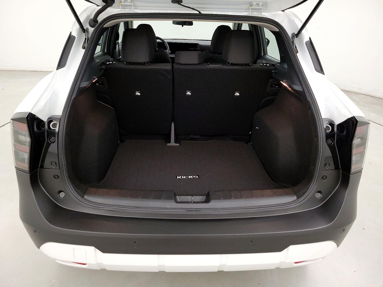 2026 Nissan KICKS S - Photo 21