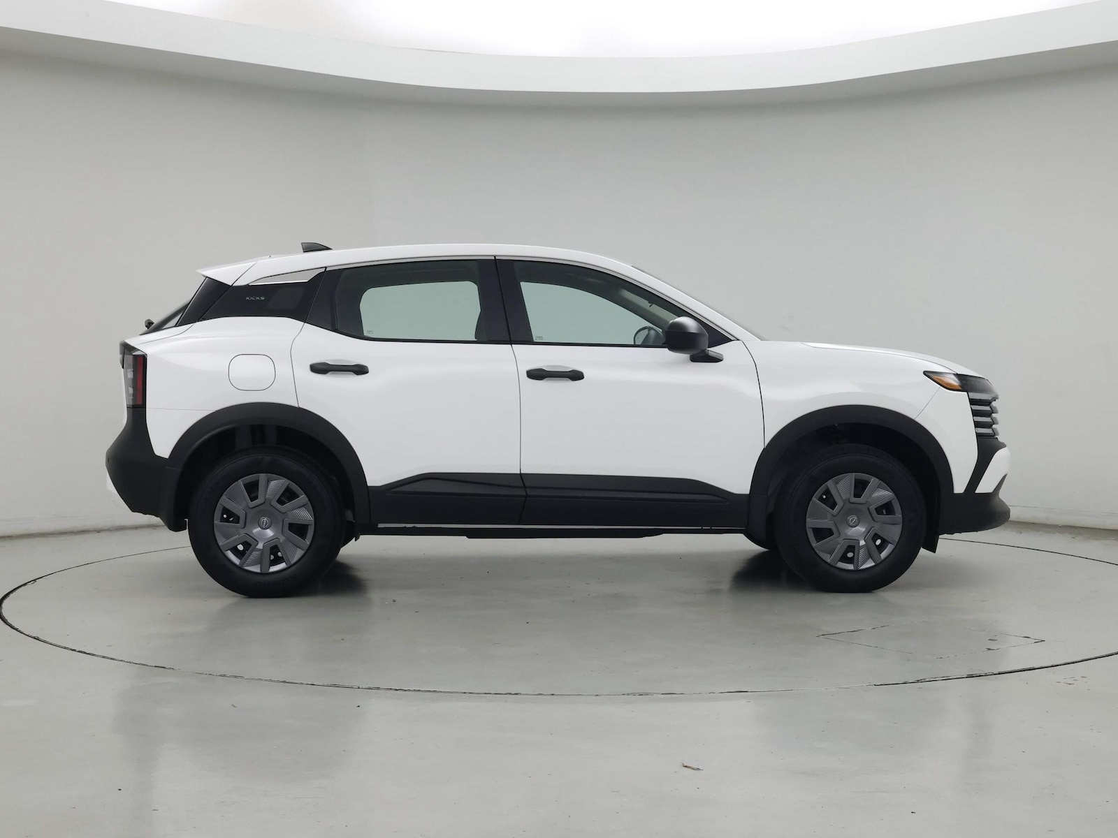 2026 Nissan KICKS S - Photo 8