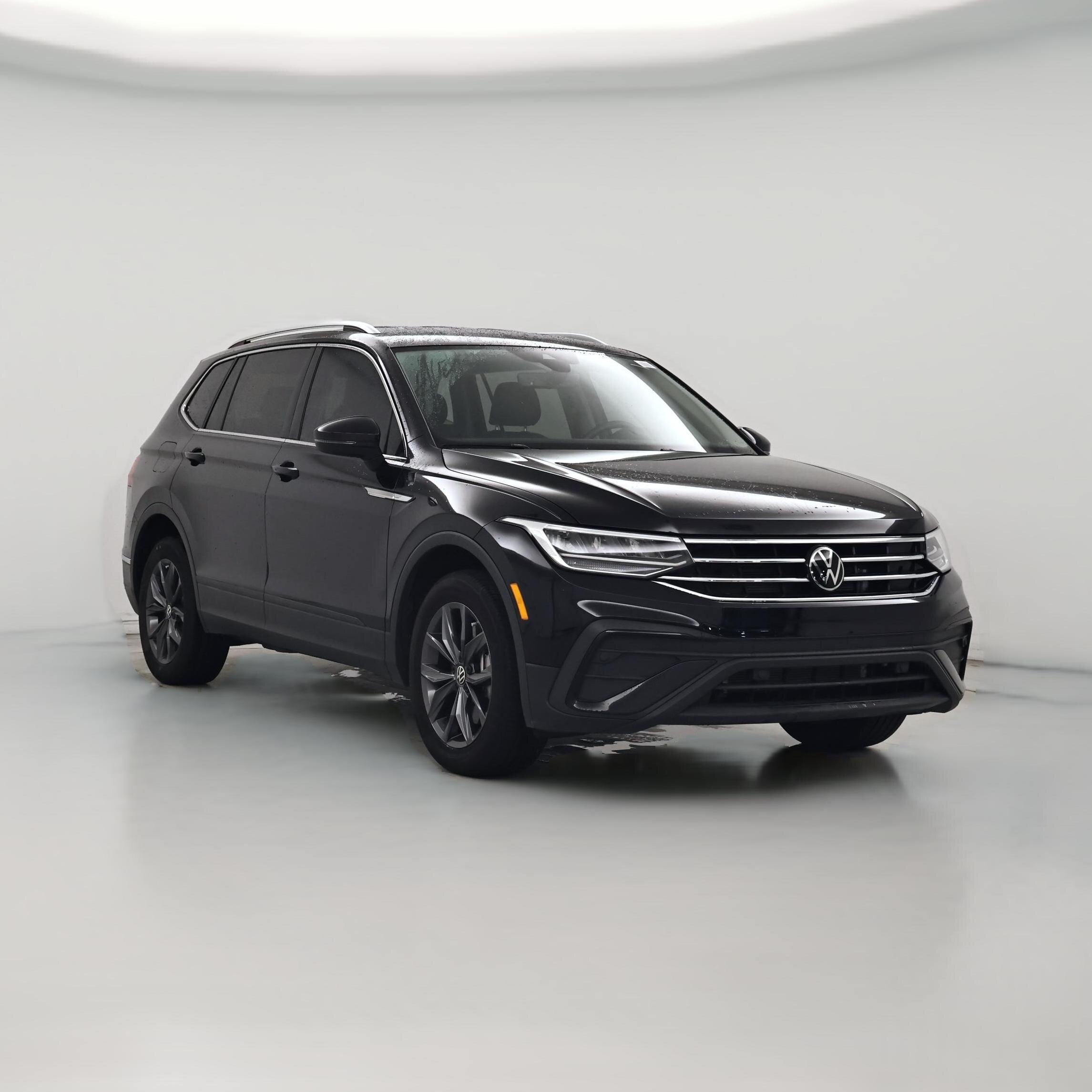 Thumbnail: 2023 Volkswagen Tiguan - 1