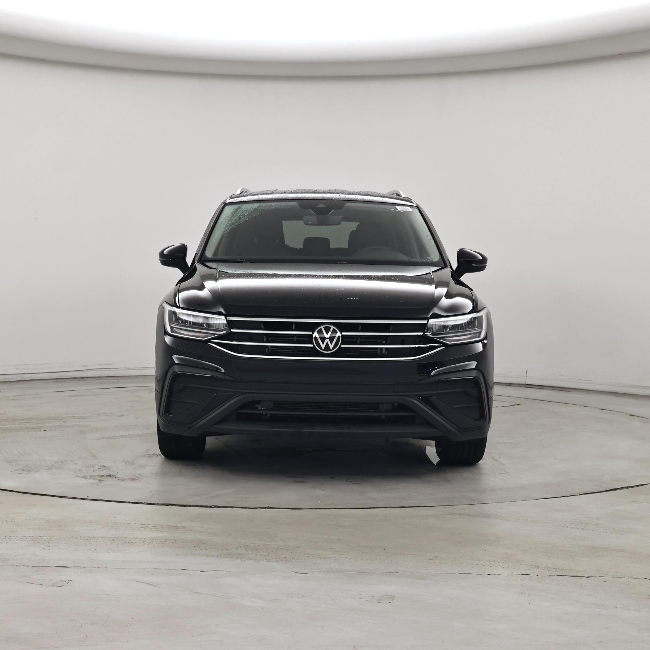 Thumbnail: 2023 Volkswagen Tiguan - 5