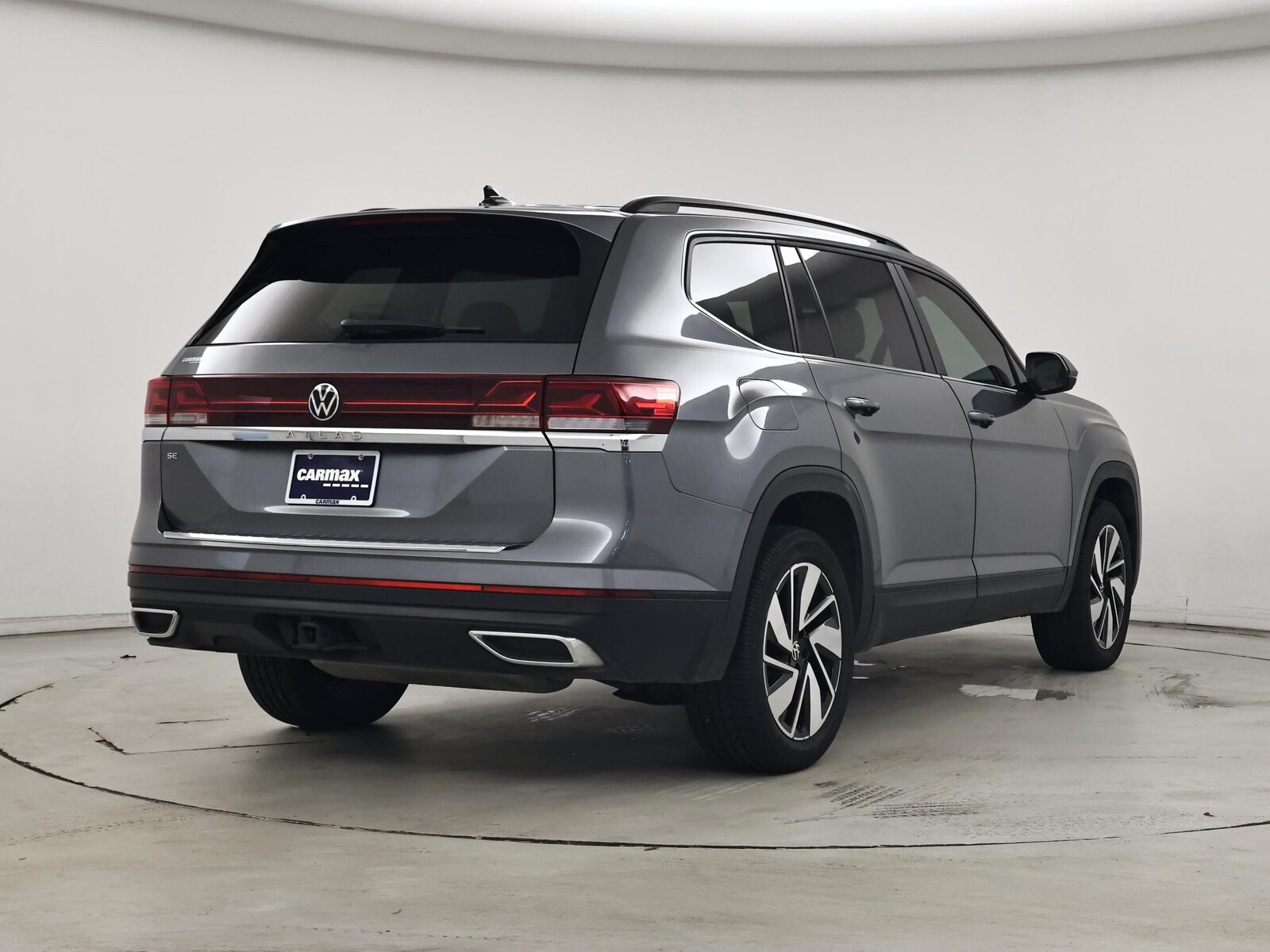 2024 Volkswagen Atlas SE w/Tech - Photo 9