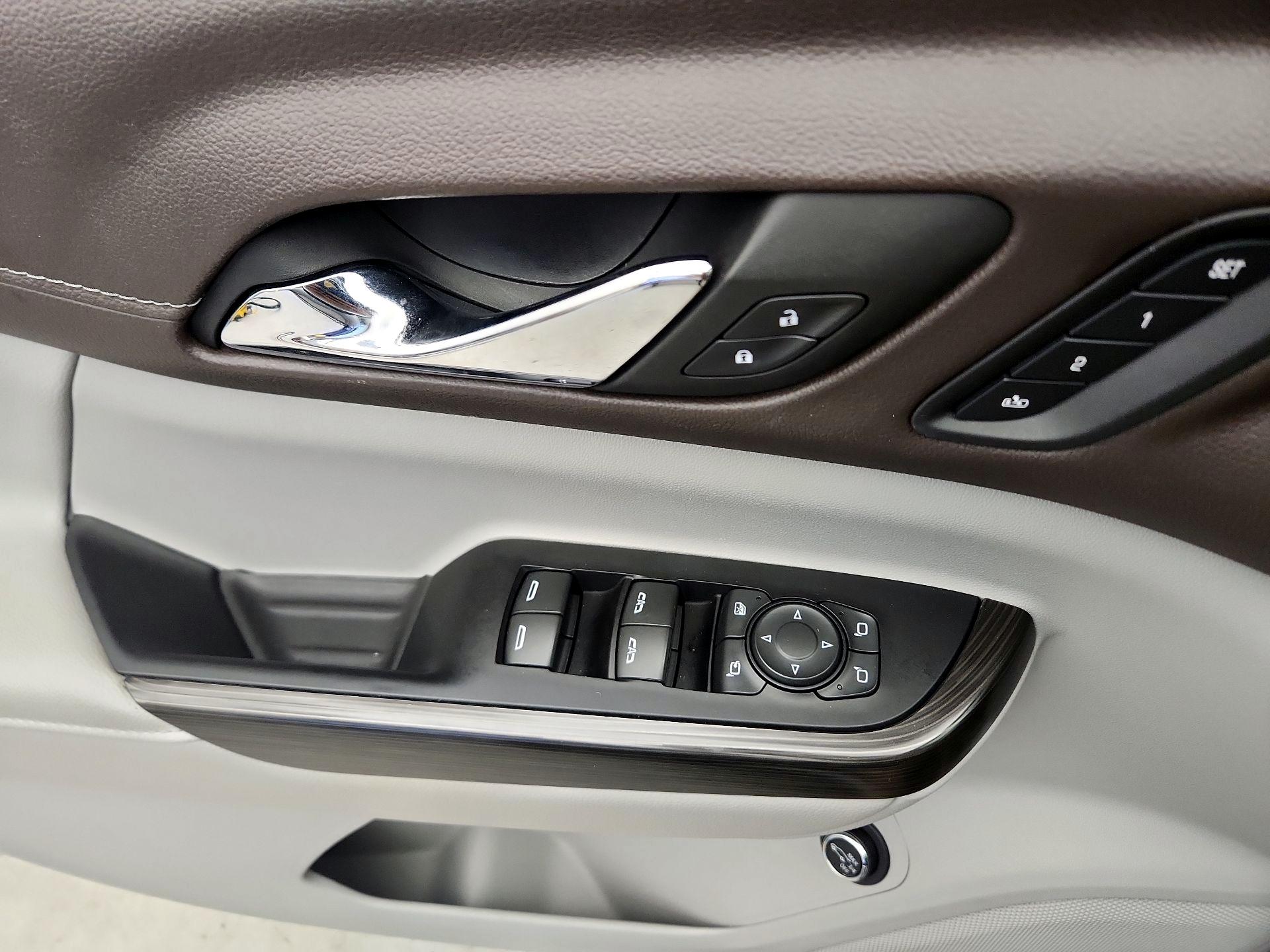 Thumbnail: 2023 GMC Acadia - 12