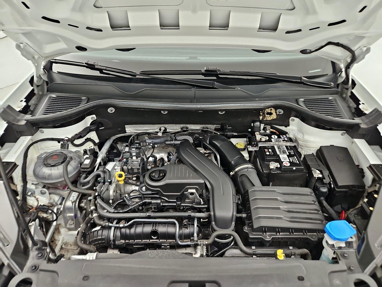 2023 Volkswagen Taos SEL - Photo 24