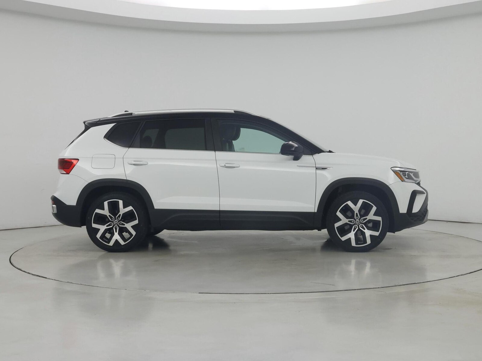 2023 Volkswagen Taos SEL - Photo 8