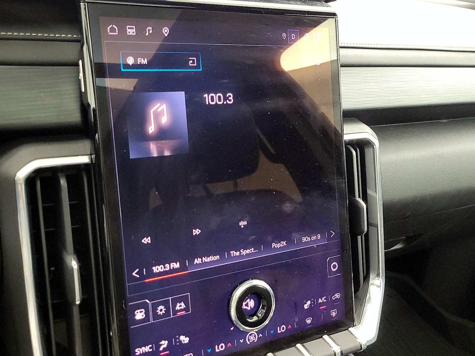 2024 GMC Acadia Elevation - Photo 16