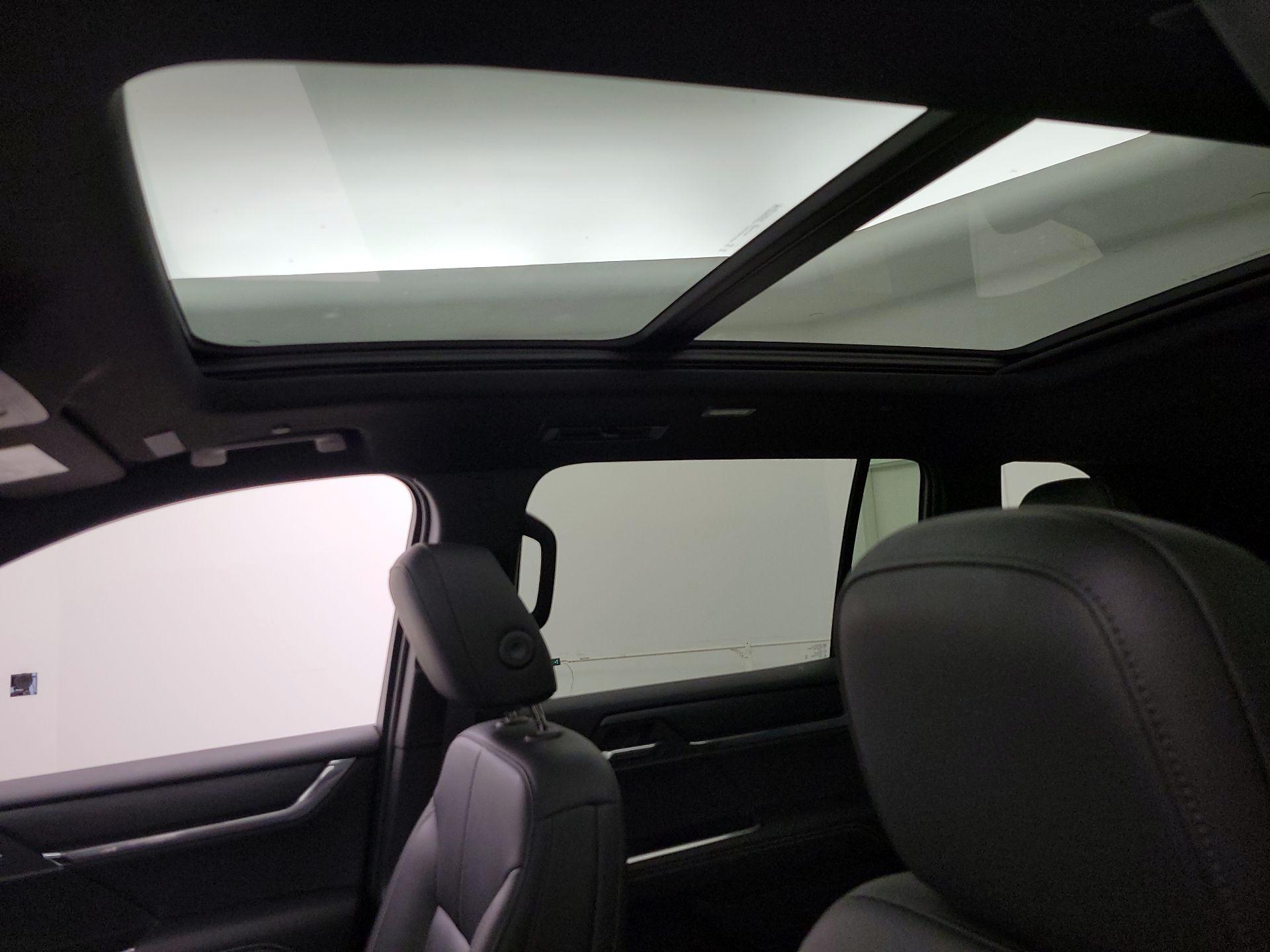 Thumbnail: 2024 GMC Acadia - 19