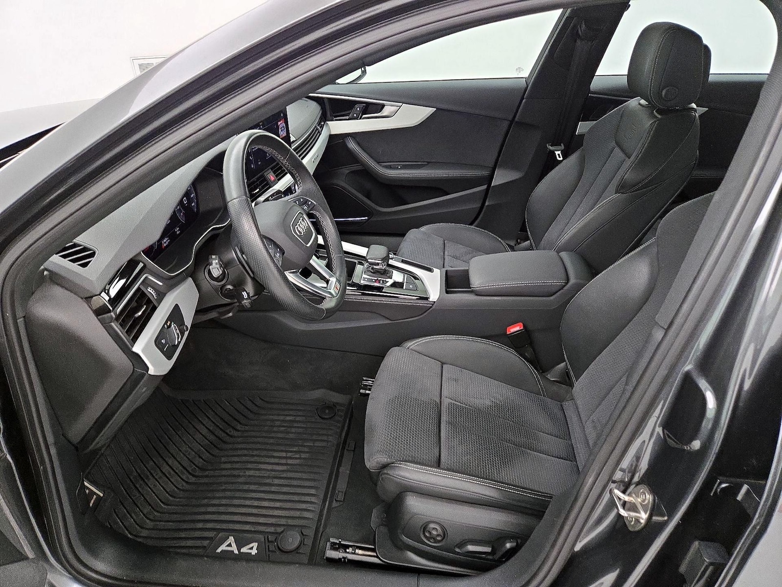 2023 Audi A4 Premium Plus - Photo 12
