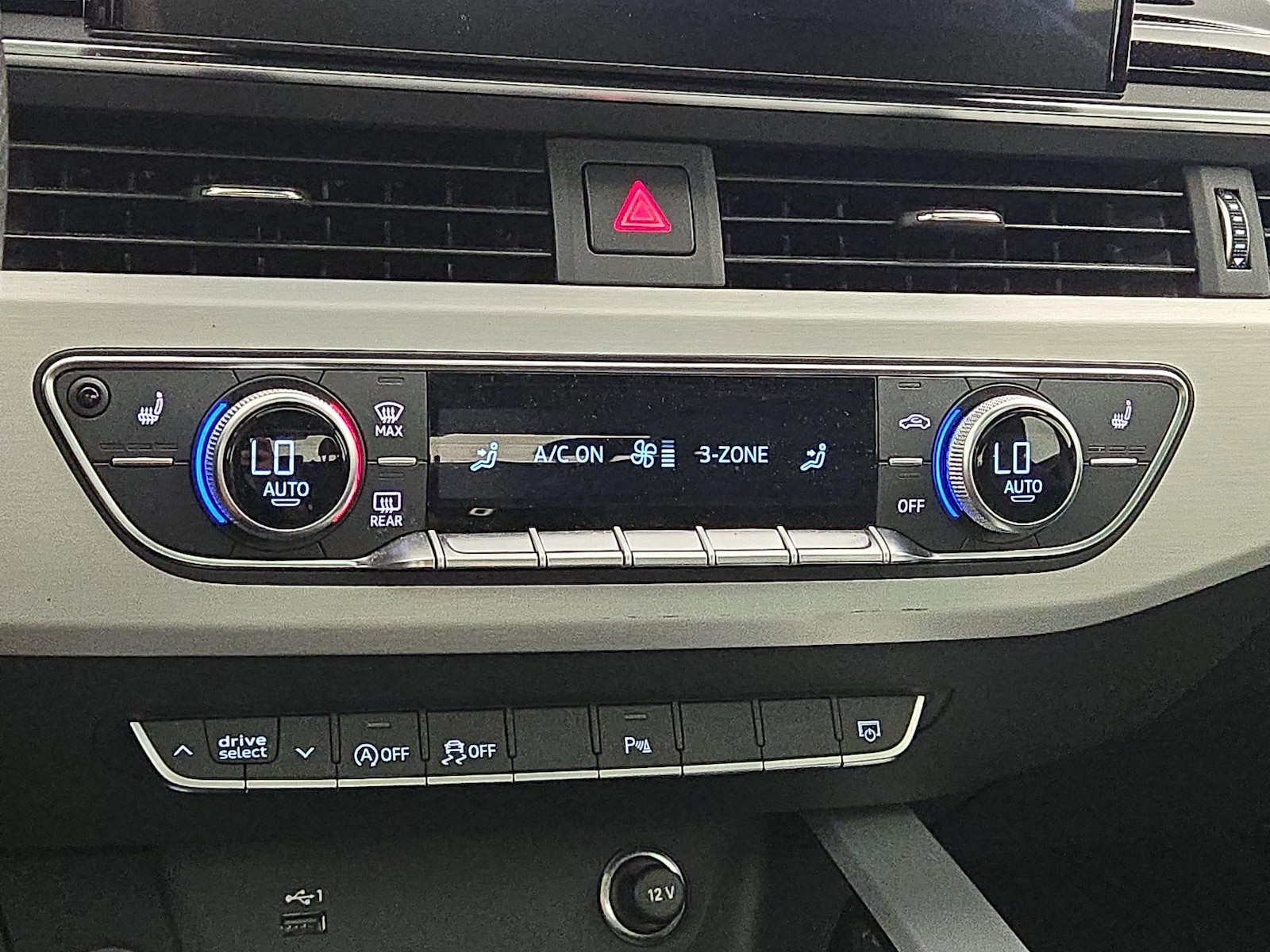 2023 Audi A4 Premium Plus - Photo 17