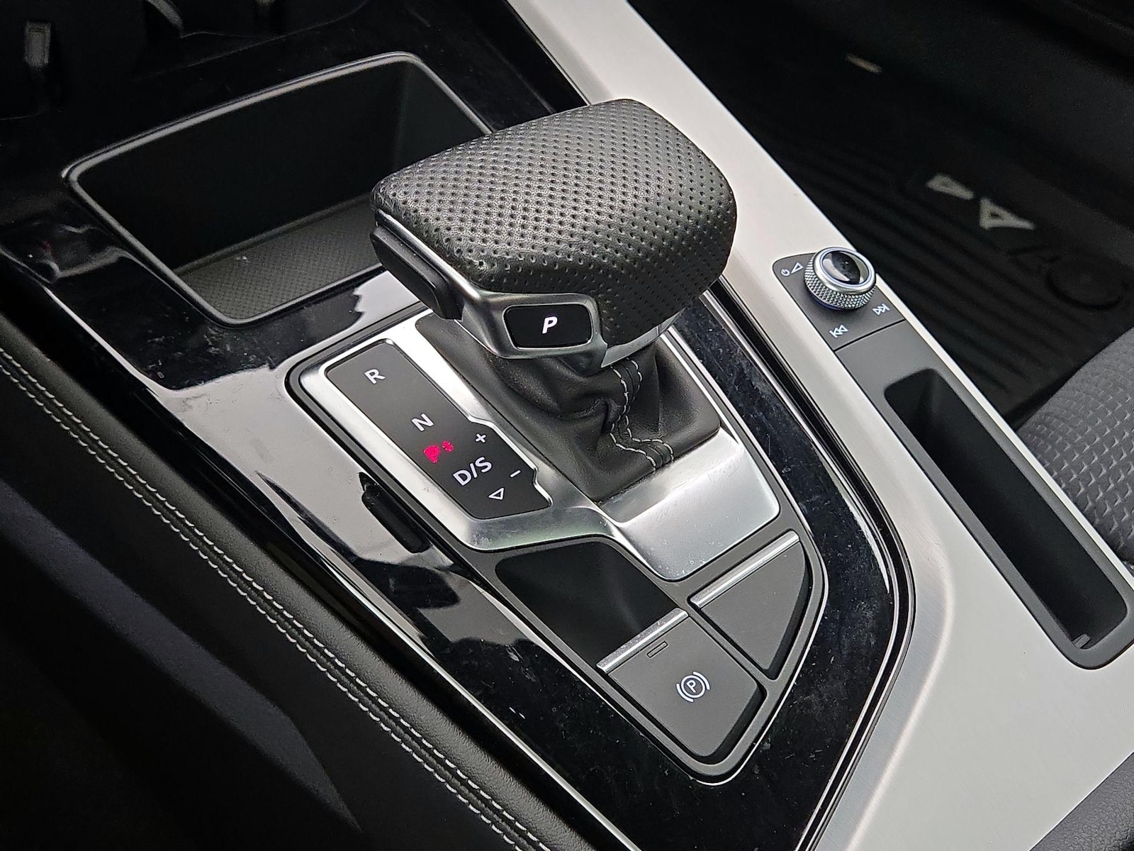 2023 Audi A4 Premium Plus - Photo 18