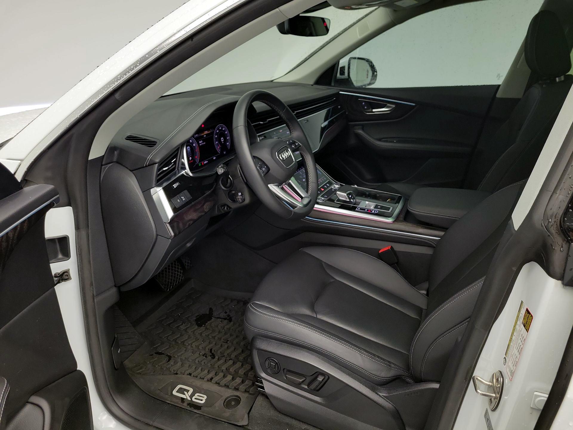 Thumbnail: 2023 Audi Q8 - 11