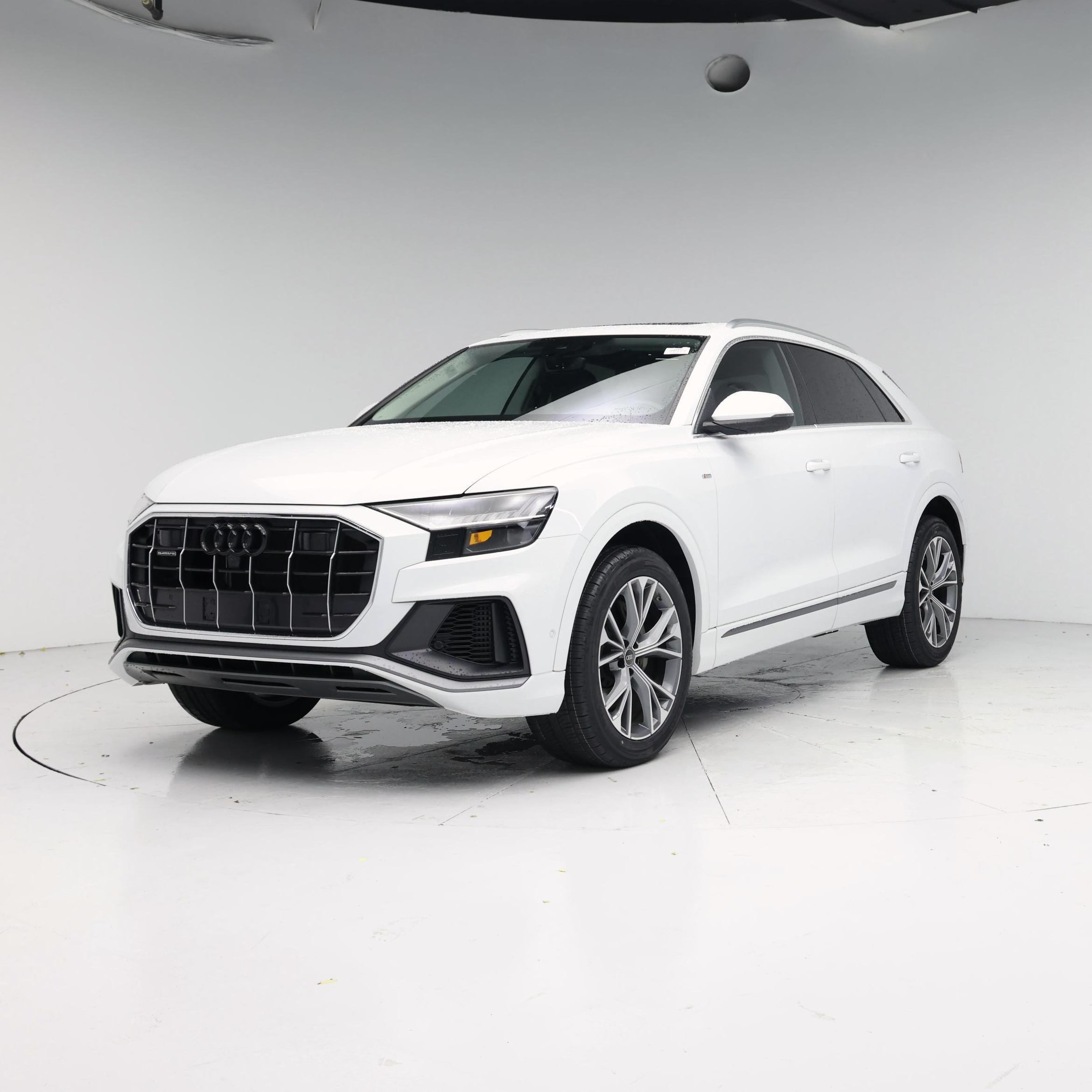 Thumbnail: 2023 Audi Q8 - 4