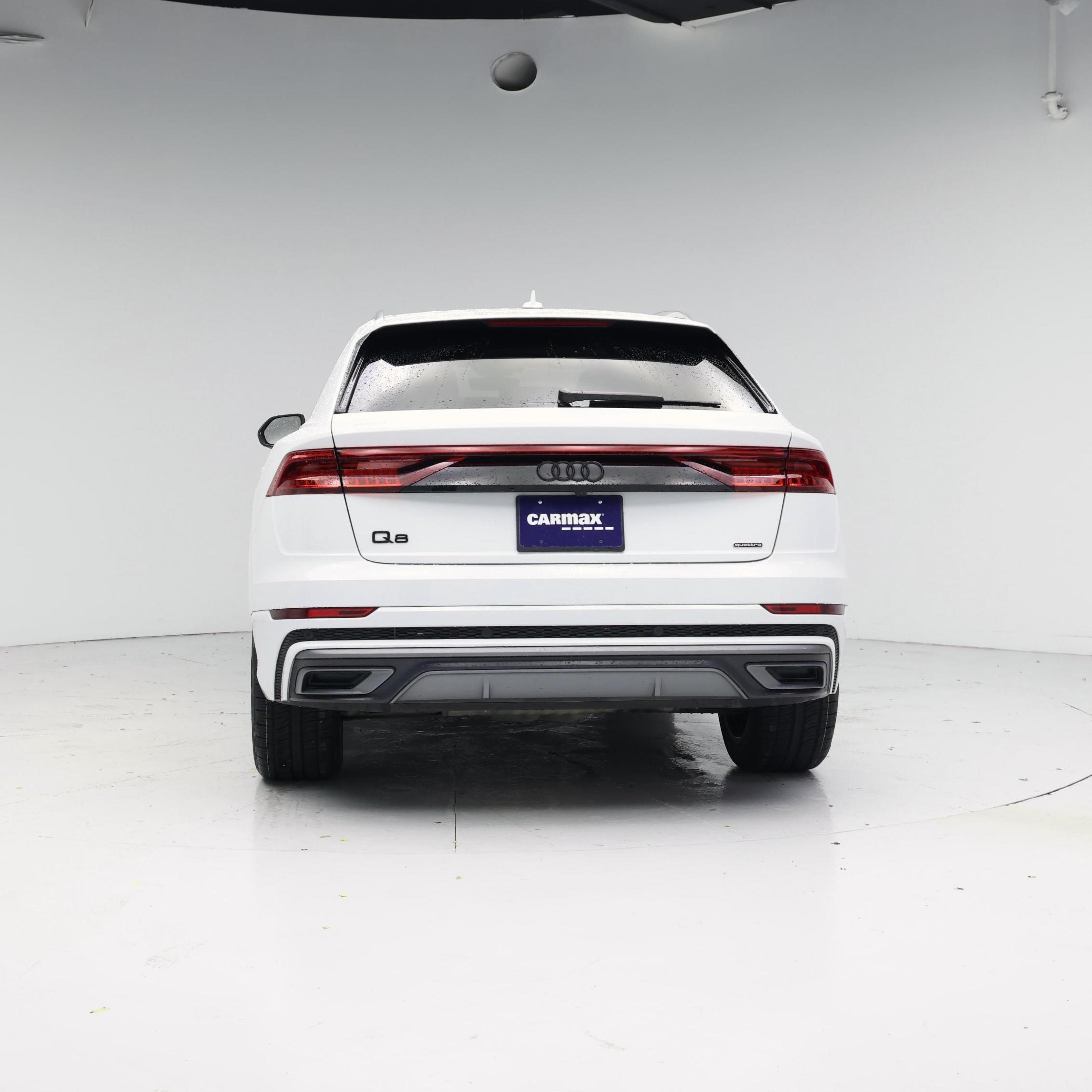 Thumbnail: 2023 Audi Q8 - 6