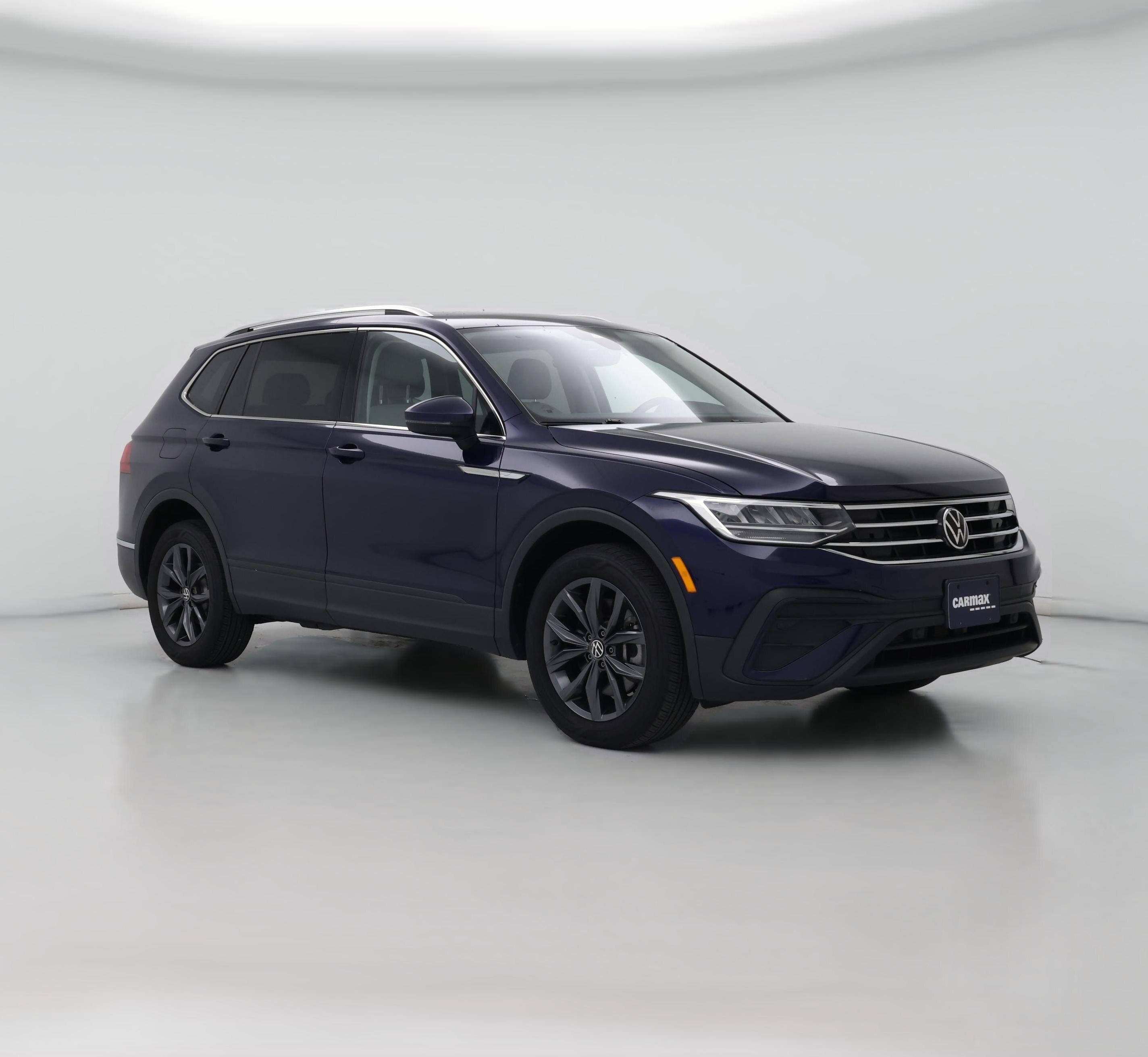 Thumbnail: 2022 Volkswagen Tiguan - 1