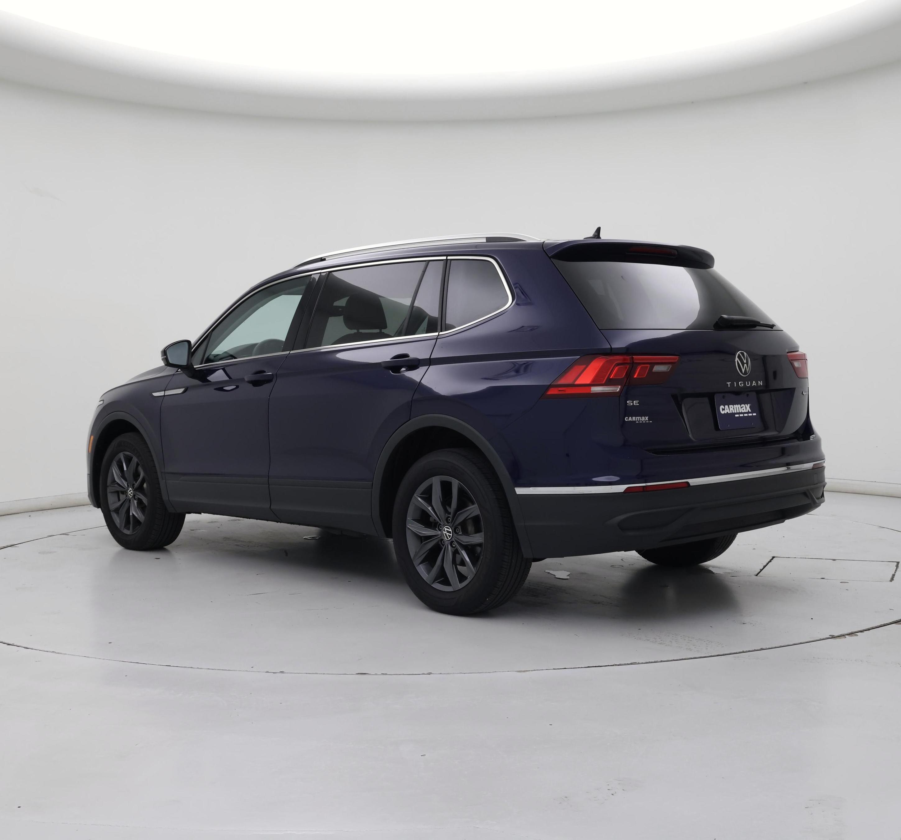 Thumbnail: 2022 Volkswagen Tiguan - 2