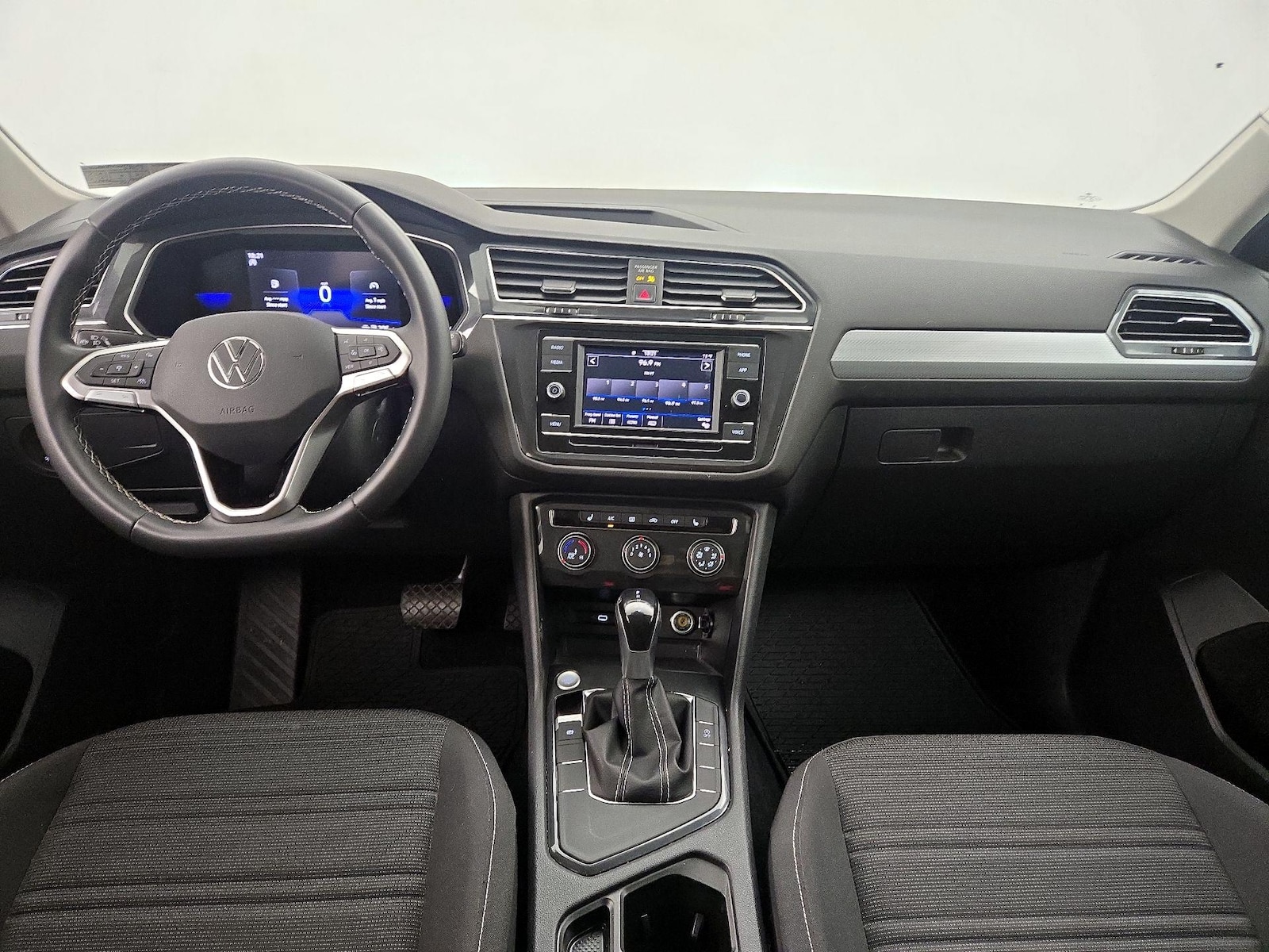 2023 Volkswagen Tiguan S - Photo 10