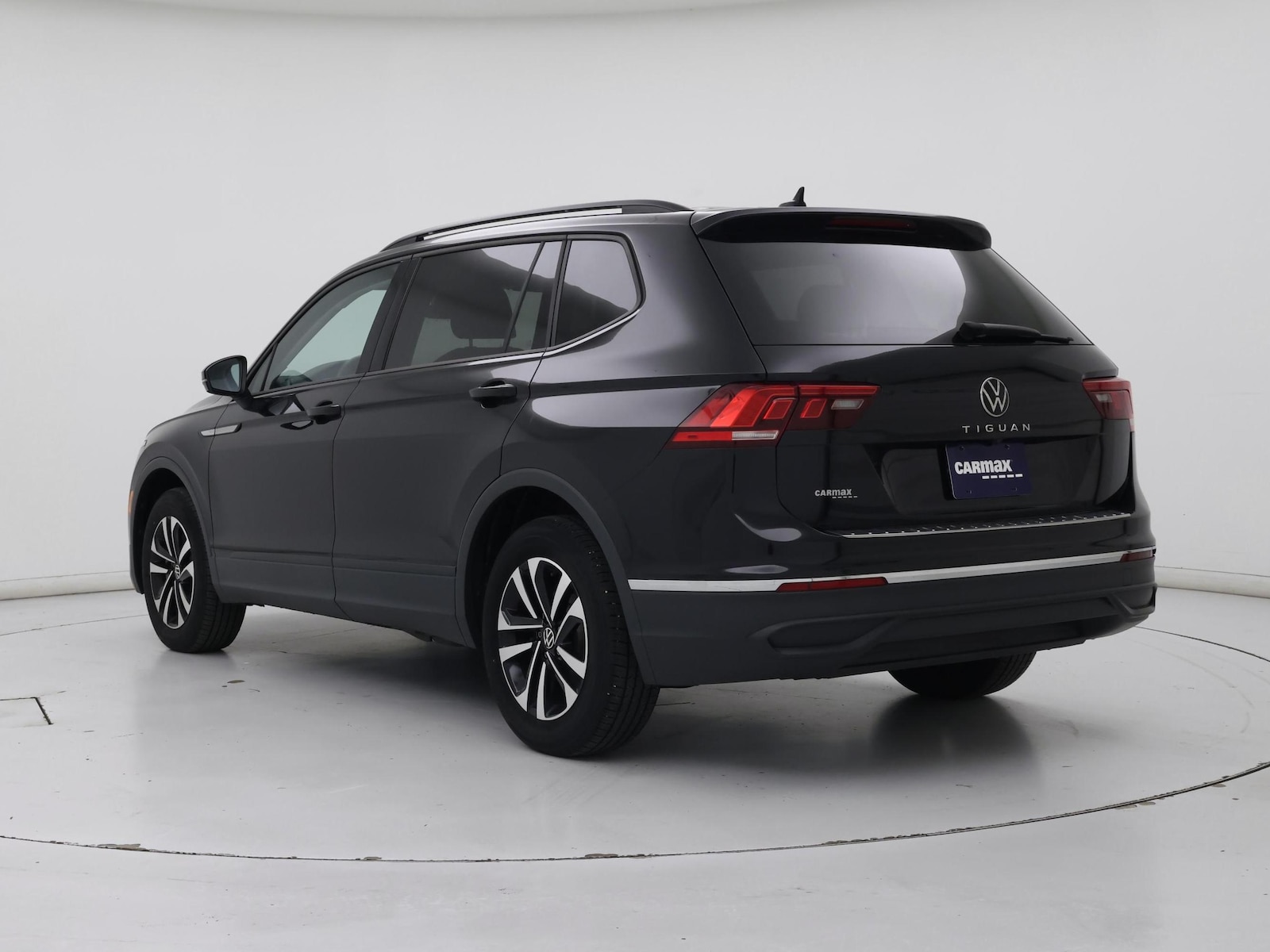 2023 Volkswagen Tiguan S - Photo 3