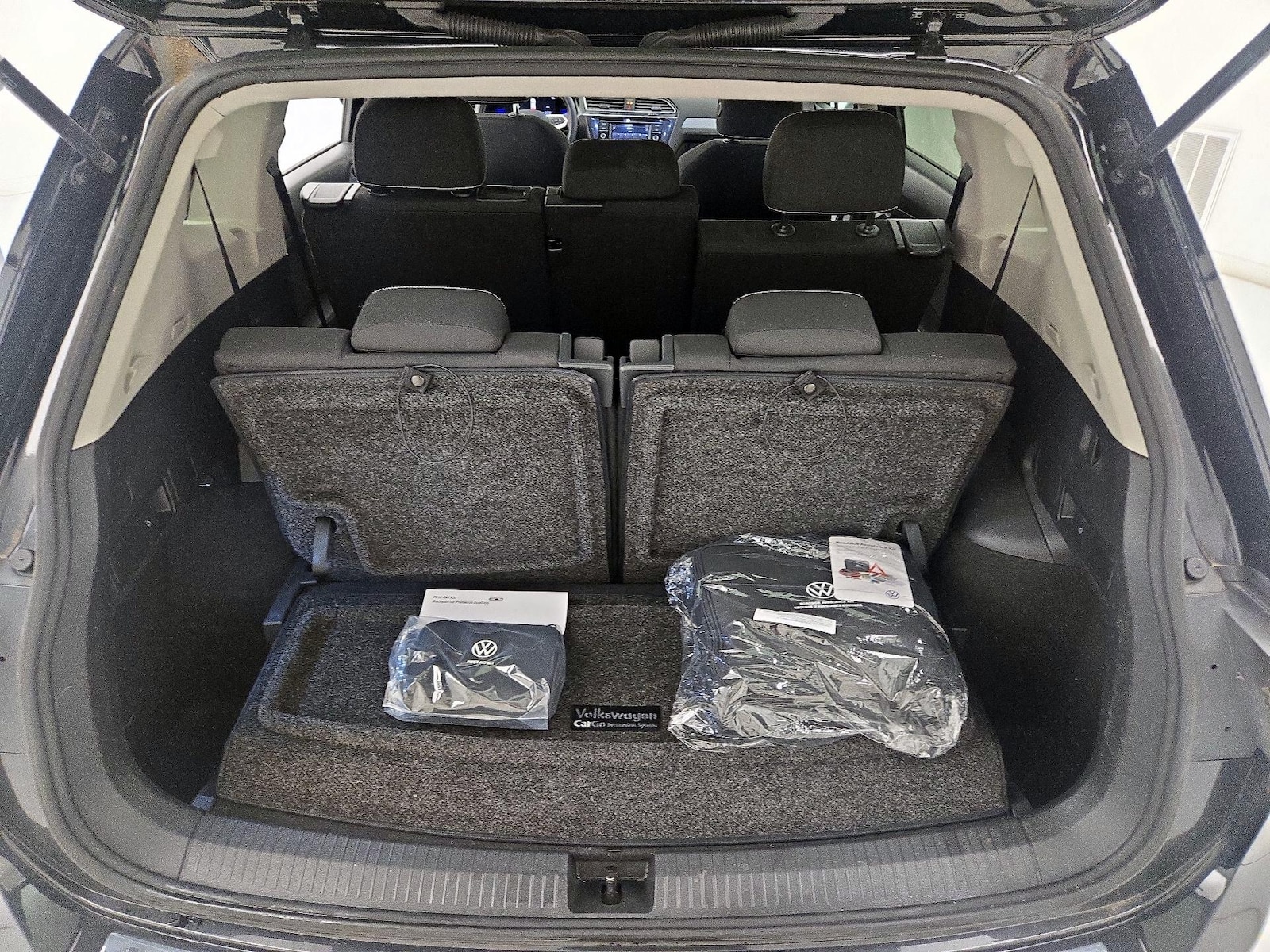 2023 Volkswagen Tiguan S - Photo 22