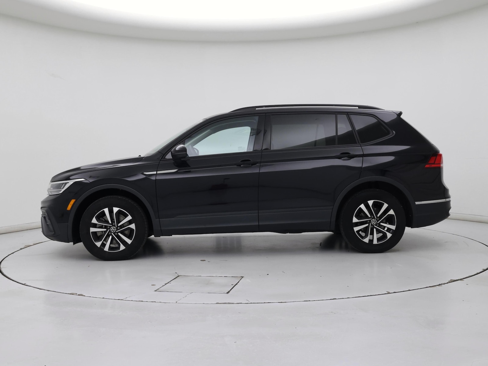 2023 Volkswagen Tiguan S - Photo 4