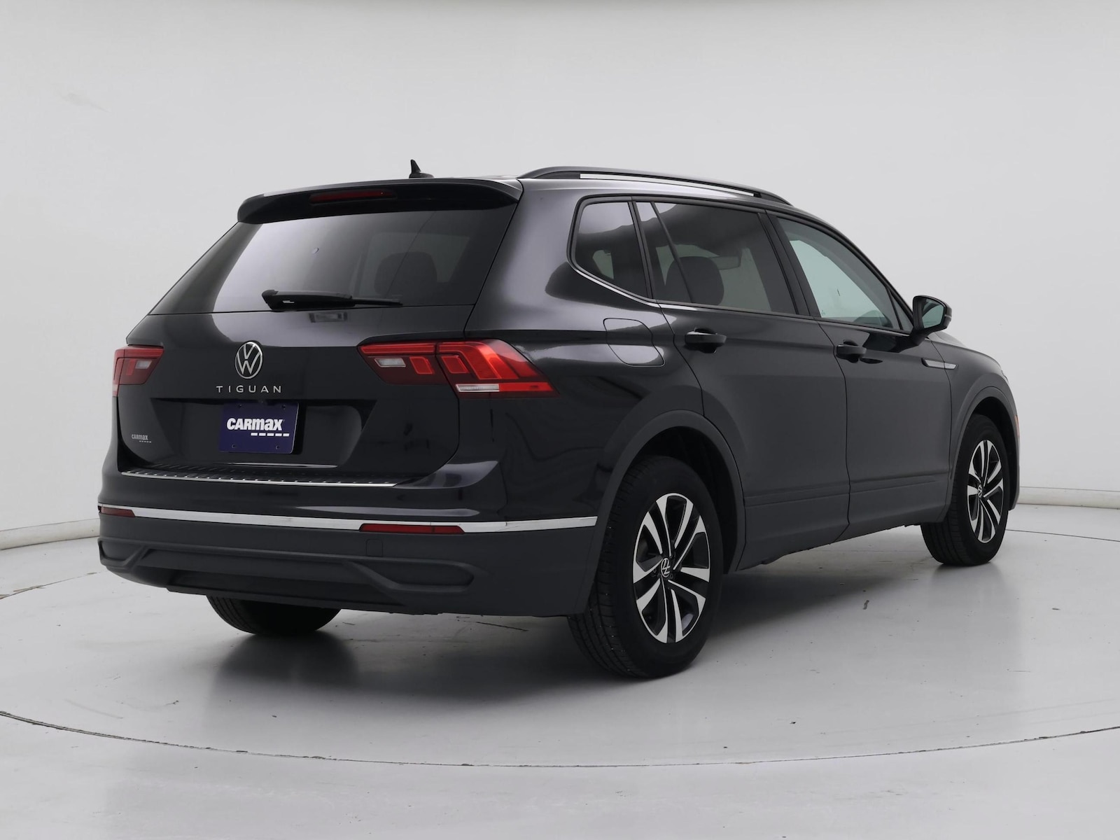 2023 Volkswagen Tiguan S - Photo 9