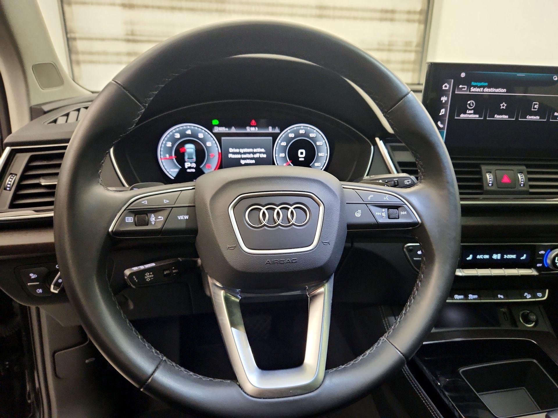 Thumbnail: 2023 Audi Q5 - 10