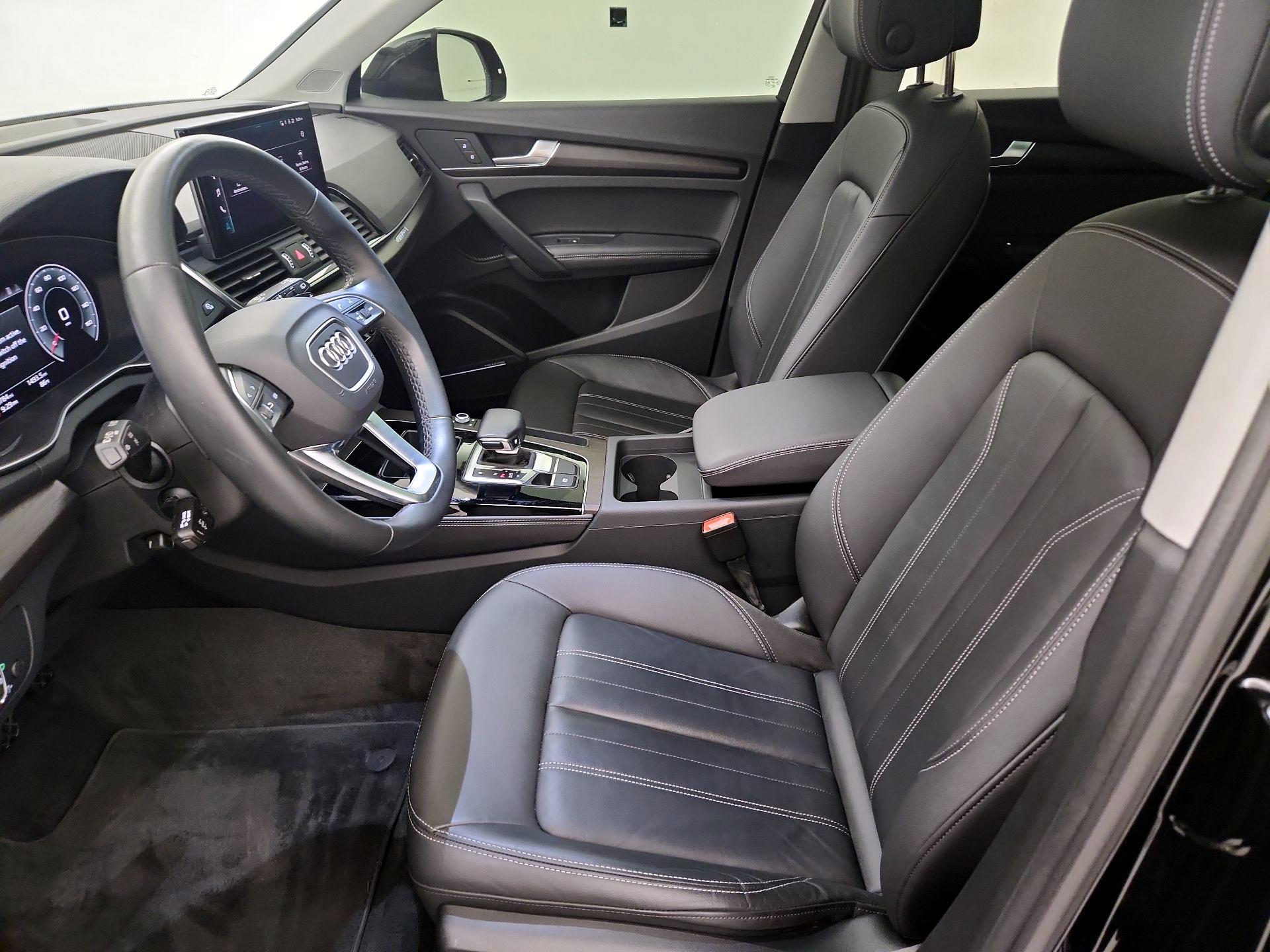 Thumbnail: 2023 Audi Q5 - 11
