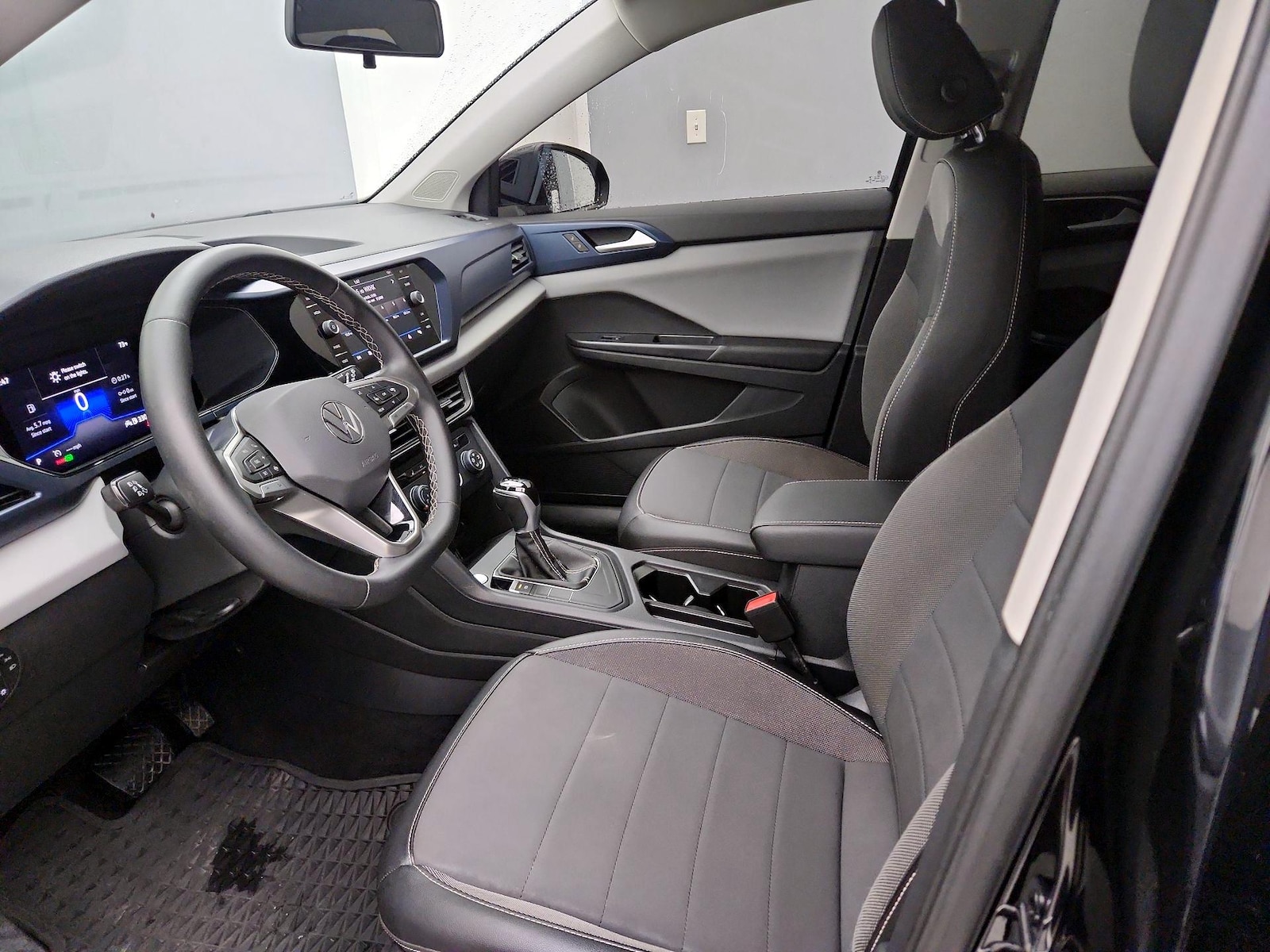 2022 Volkswagen Taos SE - Photo 12
