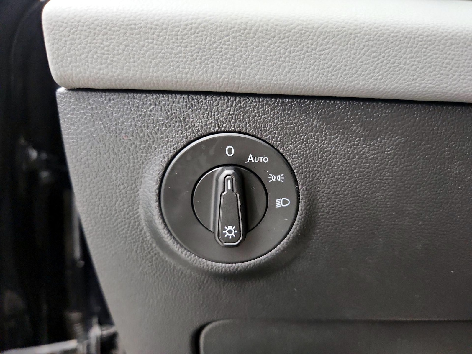 2022 Volkswagen Taos SE - Photo 14