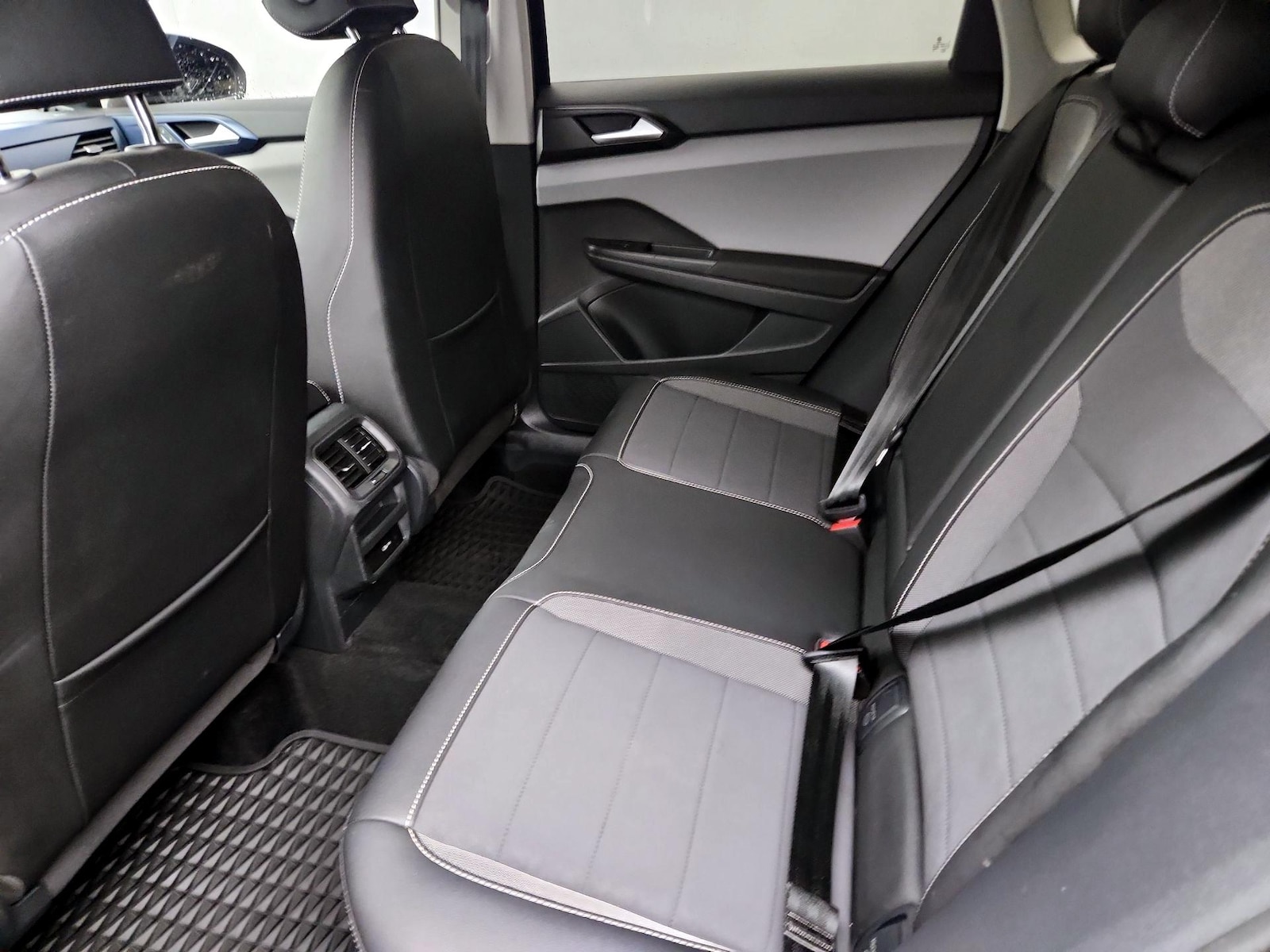 2022 Volkswagen Taos SE - Photo 20