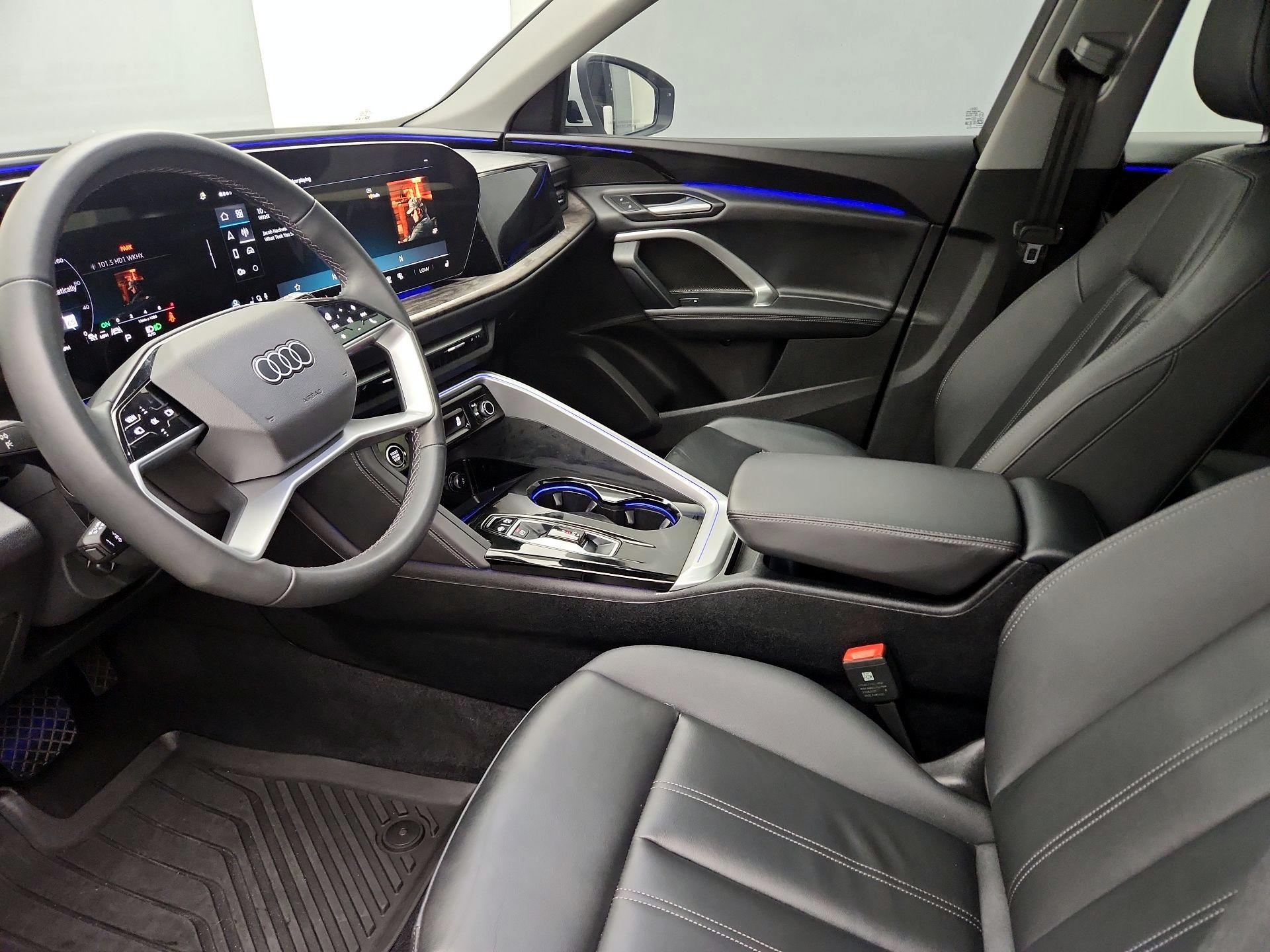Thumbnail: 2025 Audi Q5 - 11