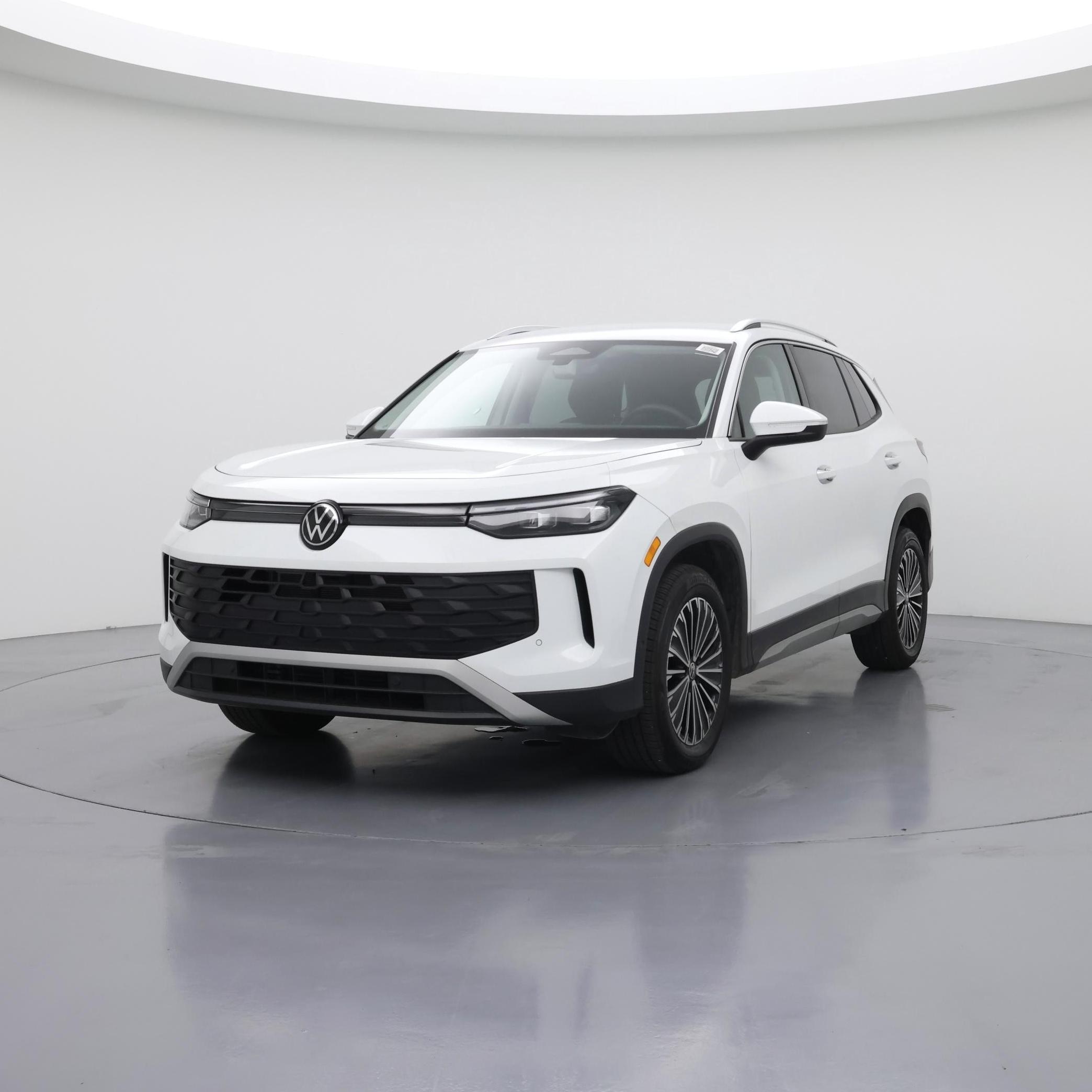 Thumbnail: 2025 Volkswagen Tiguan - 4