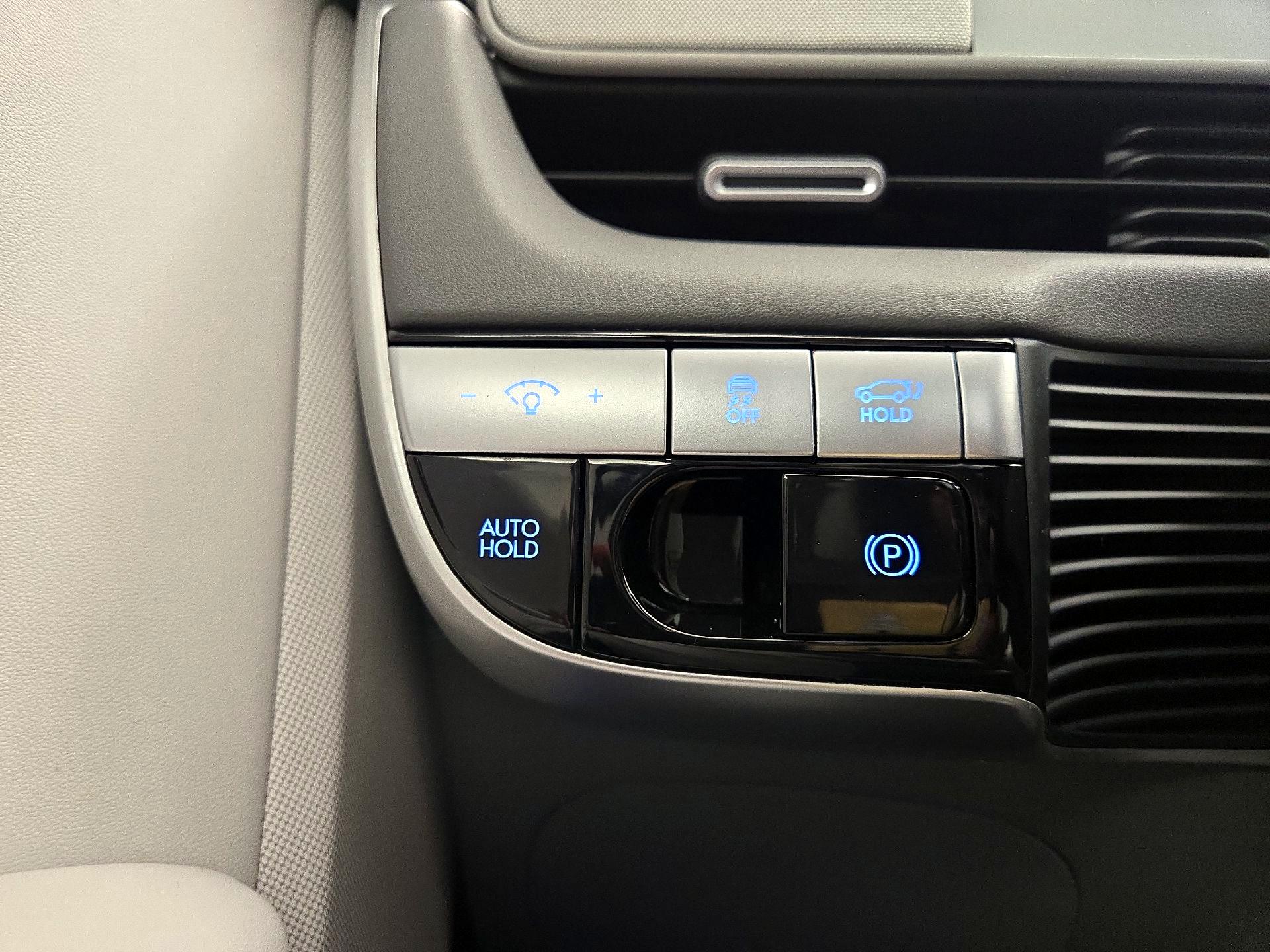 Thumbnail: 2024 Hyundai Ioniq 5 - 13