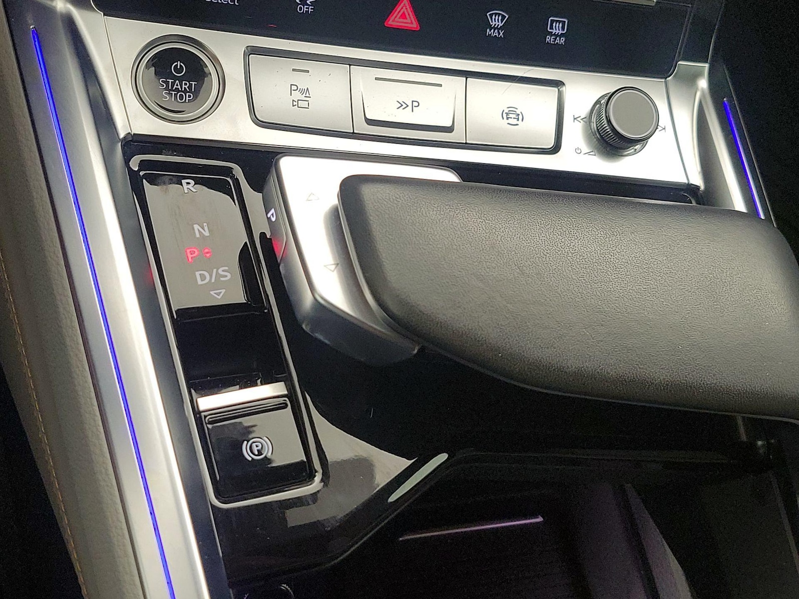 2024 Audi Q8 Sportback e-tron Prestige - Photo 19