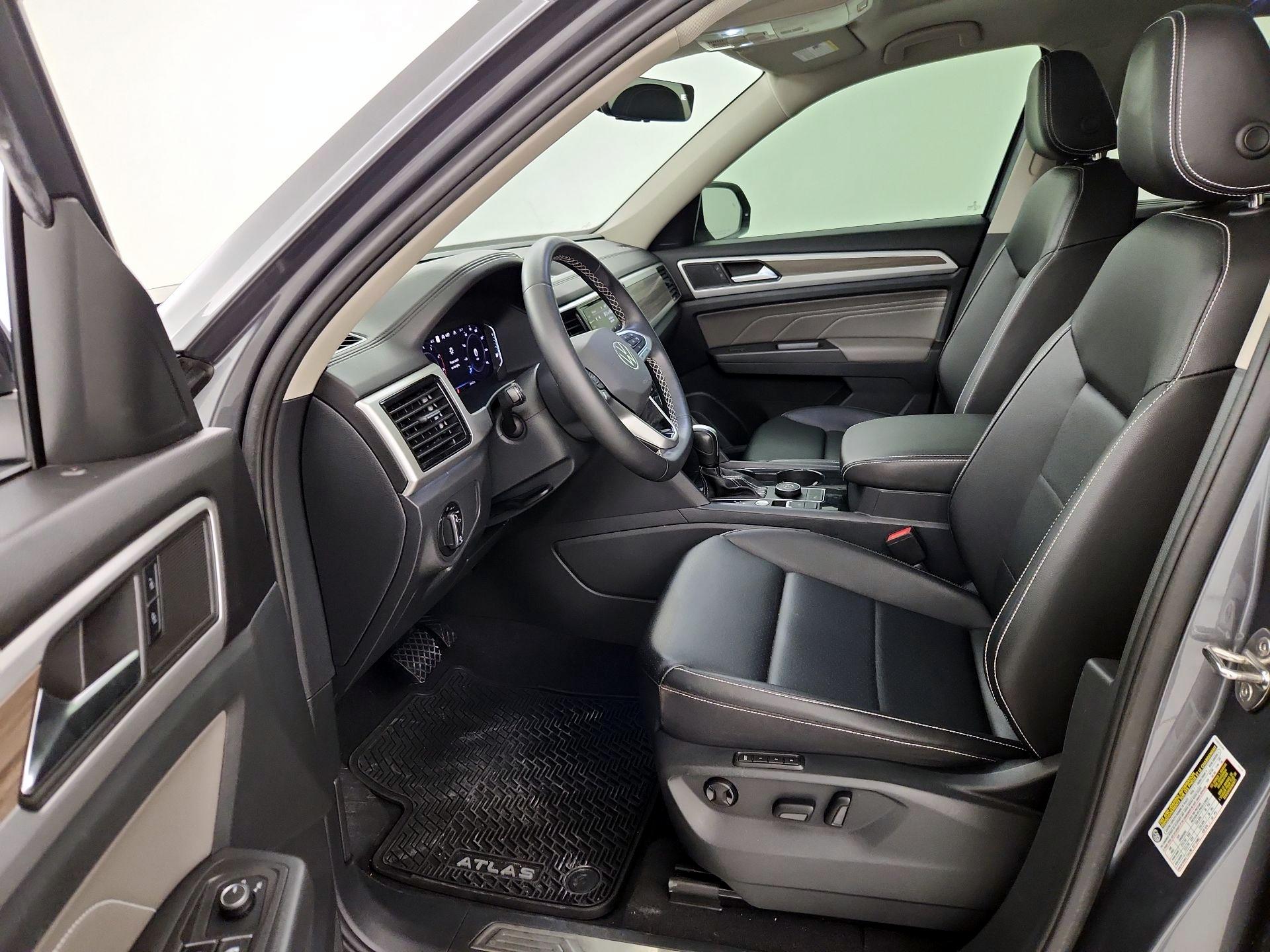 Thumbnail: 2023 Volkswagen Atlas - 11