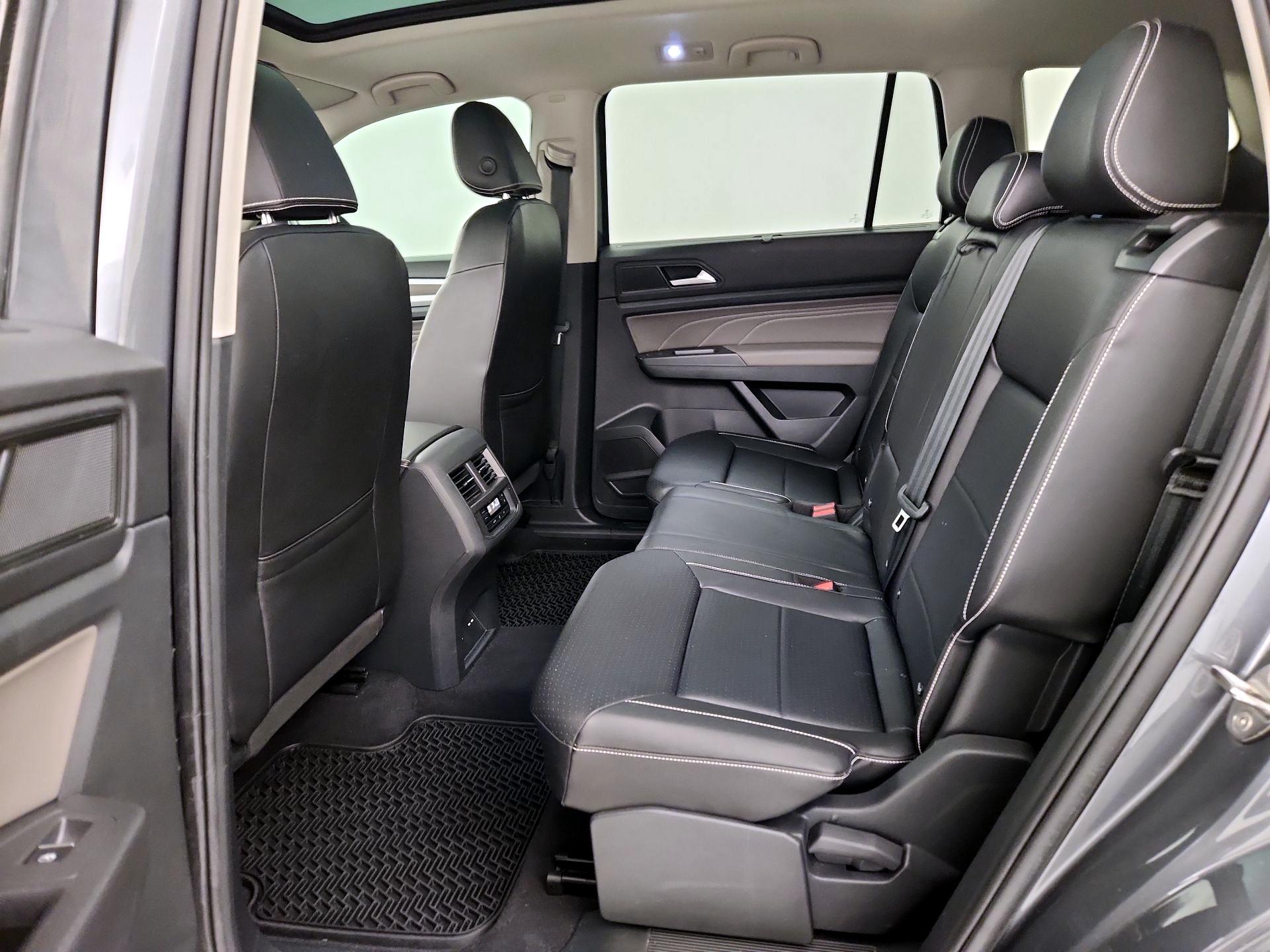 Thumbnail: 2023 Volkswagen Atlas - 20