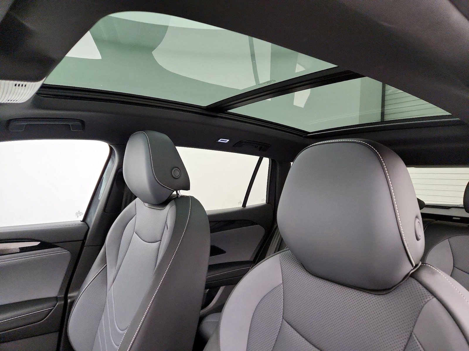 2025 Volkswagen Tiguan SE R-LINE BLACK - Photo 20