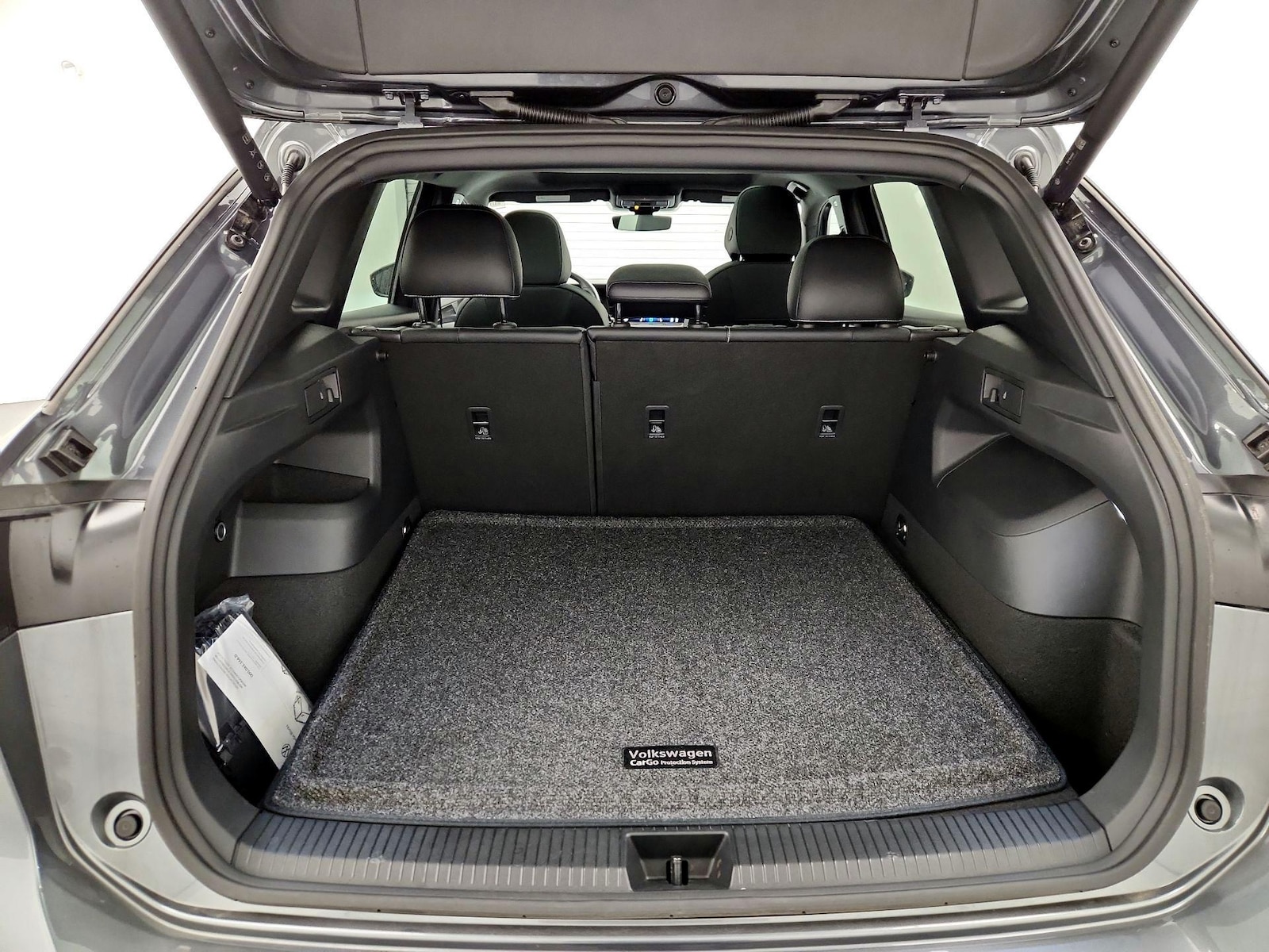 2025 Volkswagen Tiguan SE R-LINE BLACK - Photo 22