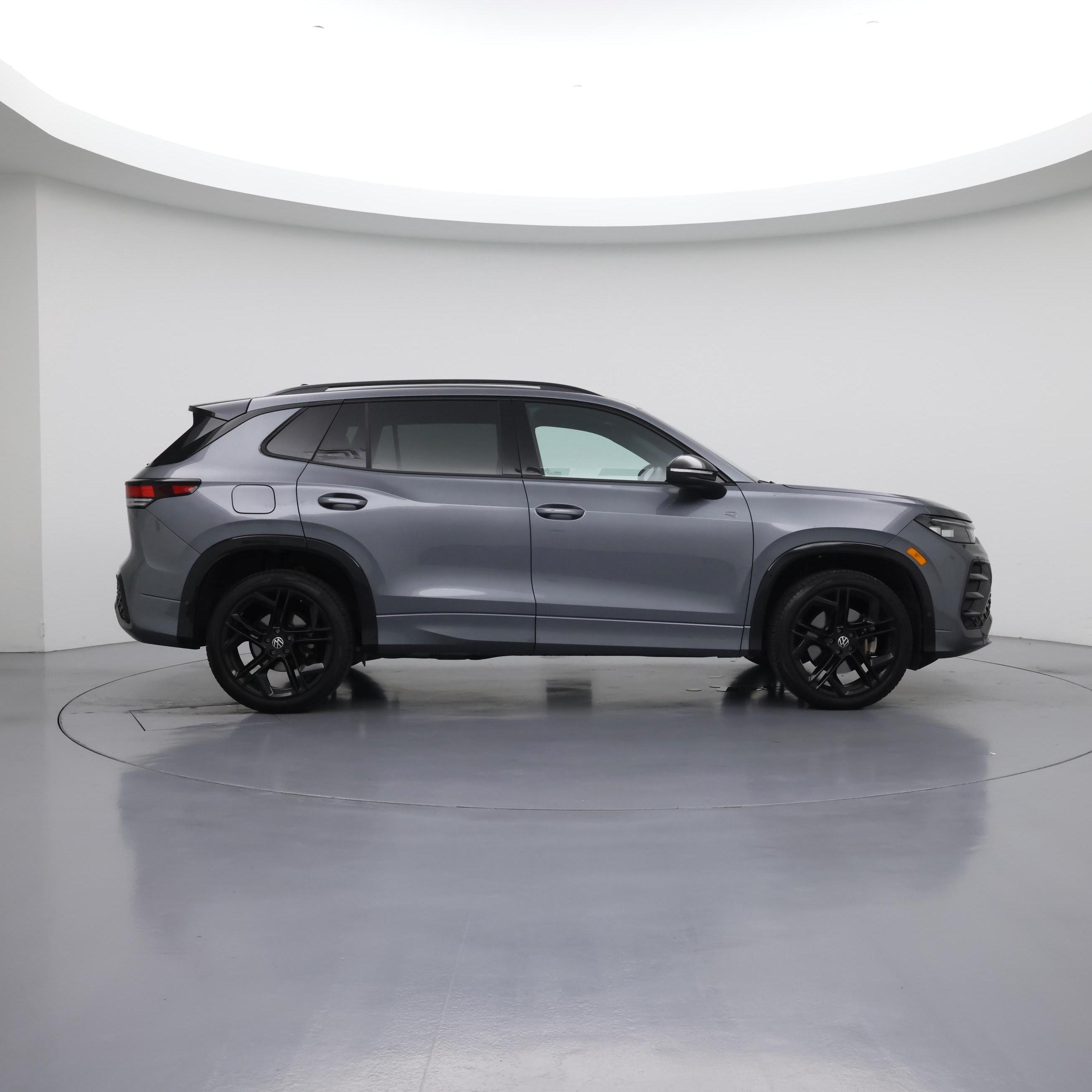 Thumbnail: 2025 Volkswagen Tiguan - 7