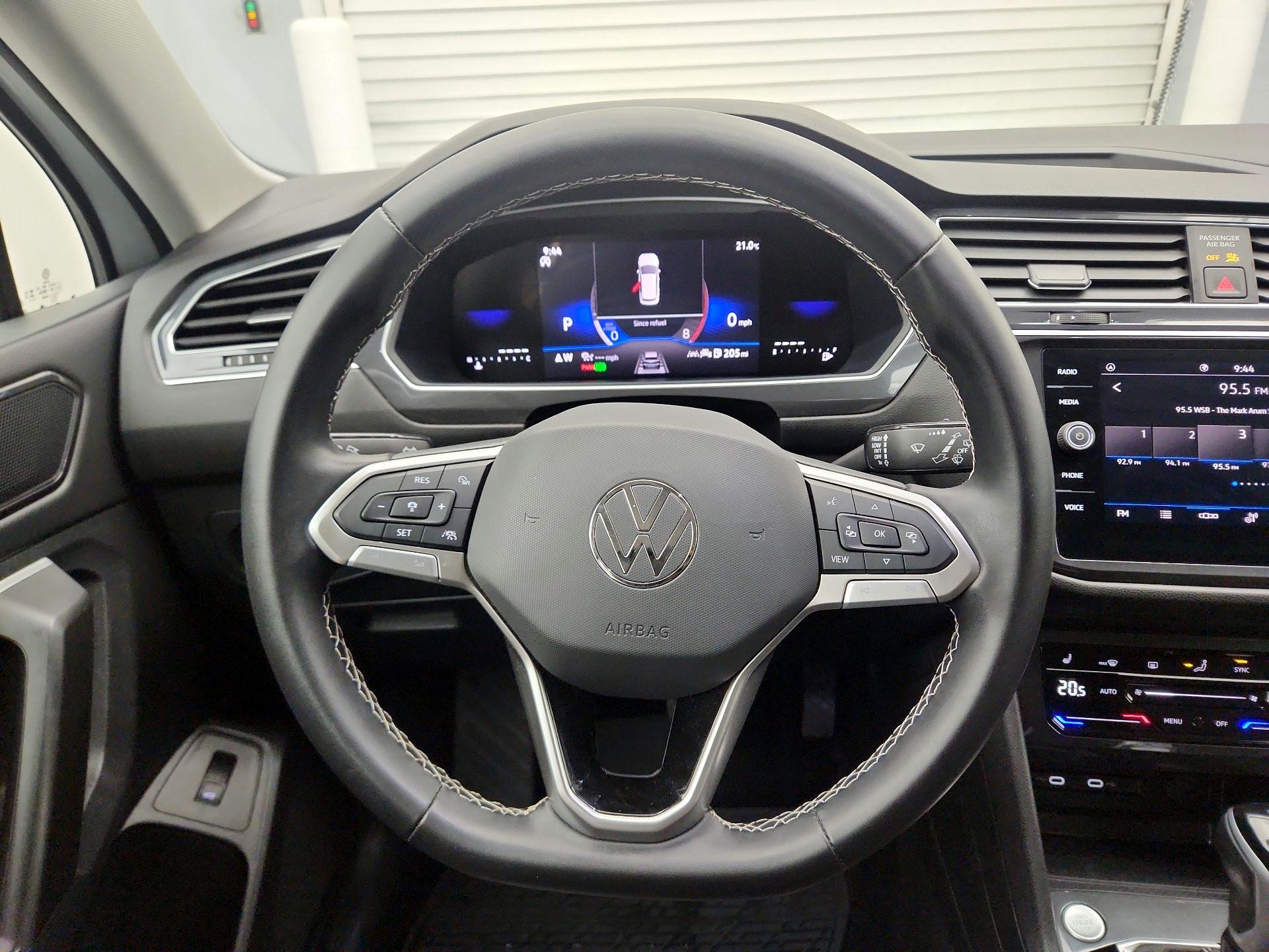 Thumbnail: 2024 Volkswagen Tiguan - 10