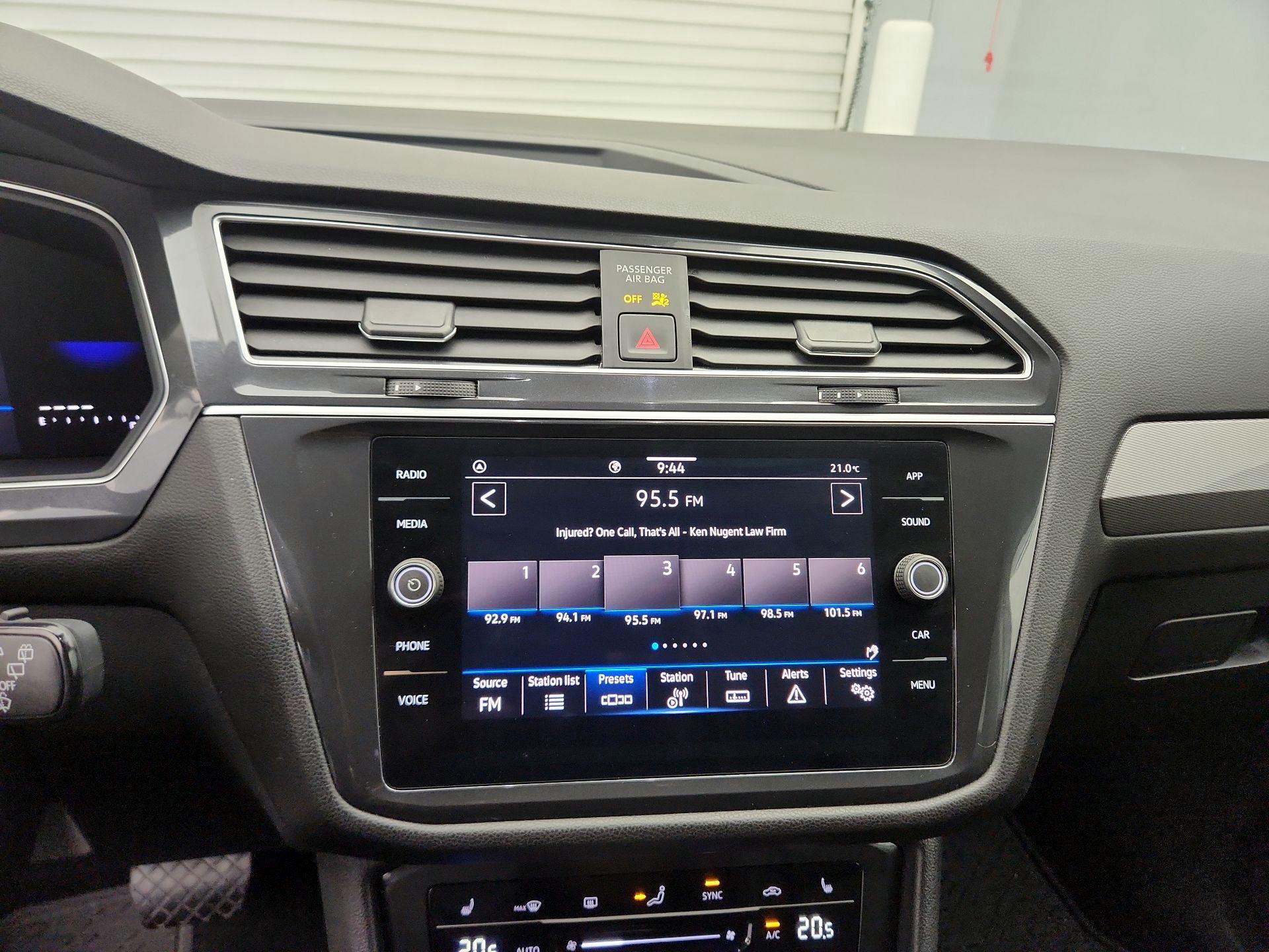 Thumbnail: 2024 Volkswagen Tiguan - 15