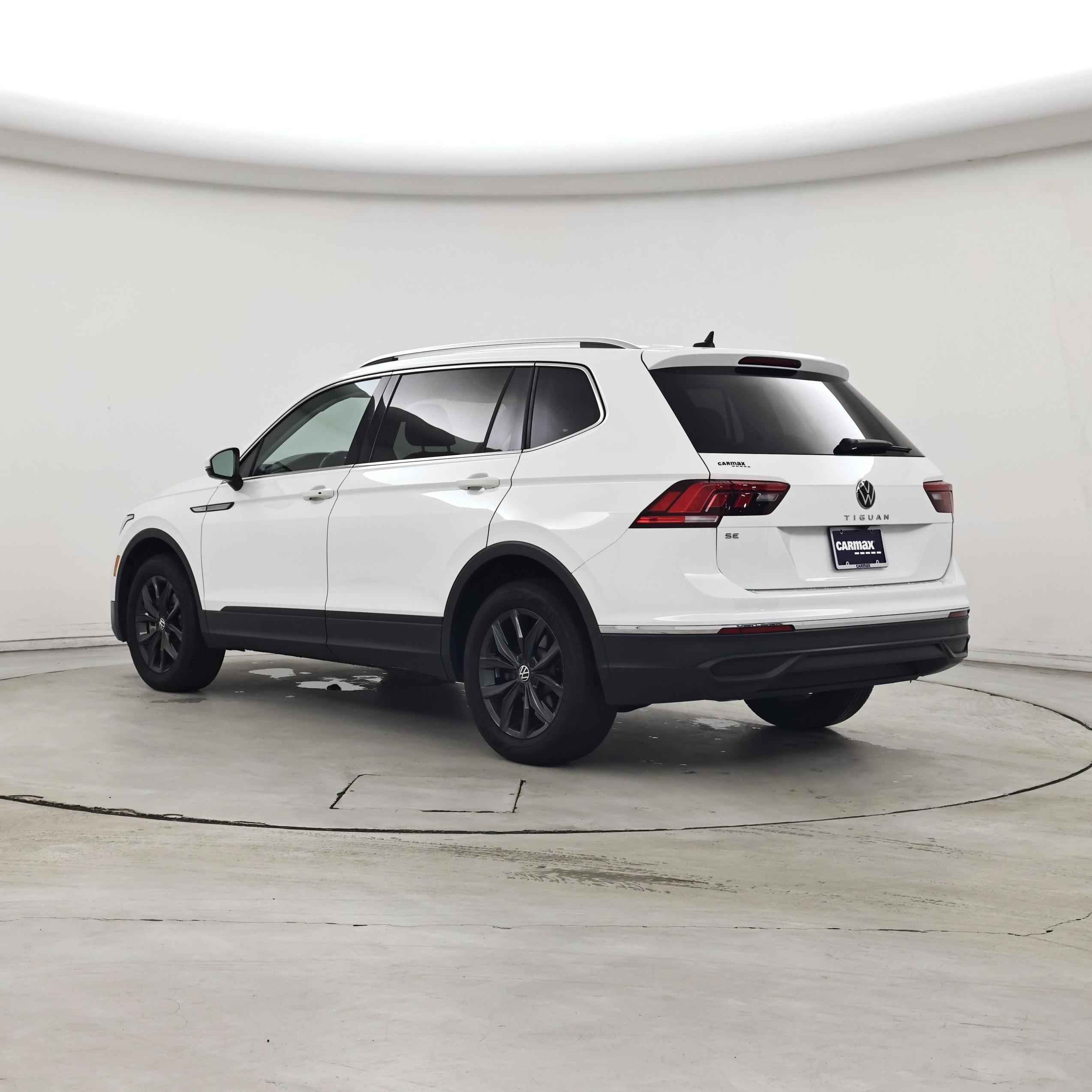 Thumbnail: 2024 Volkswagen Tiguan - 2