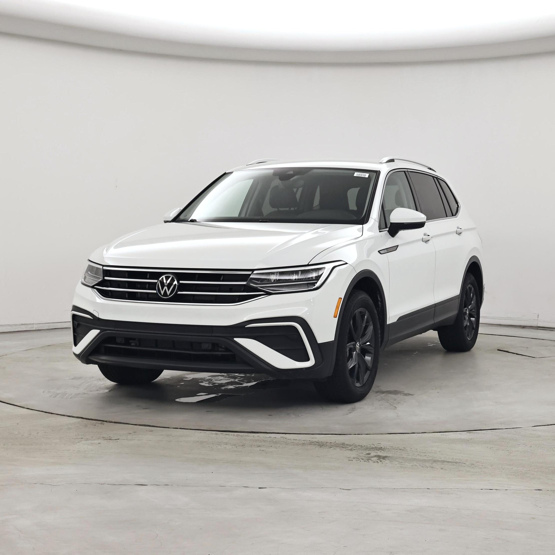 Thumbnail: 2024 Volkswagen Tiguan - 4