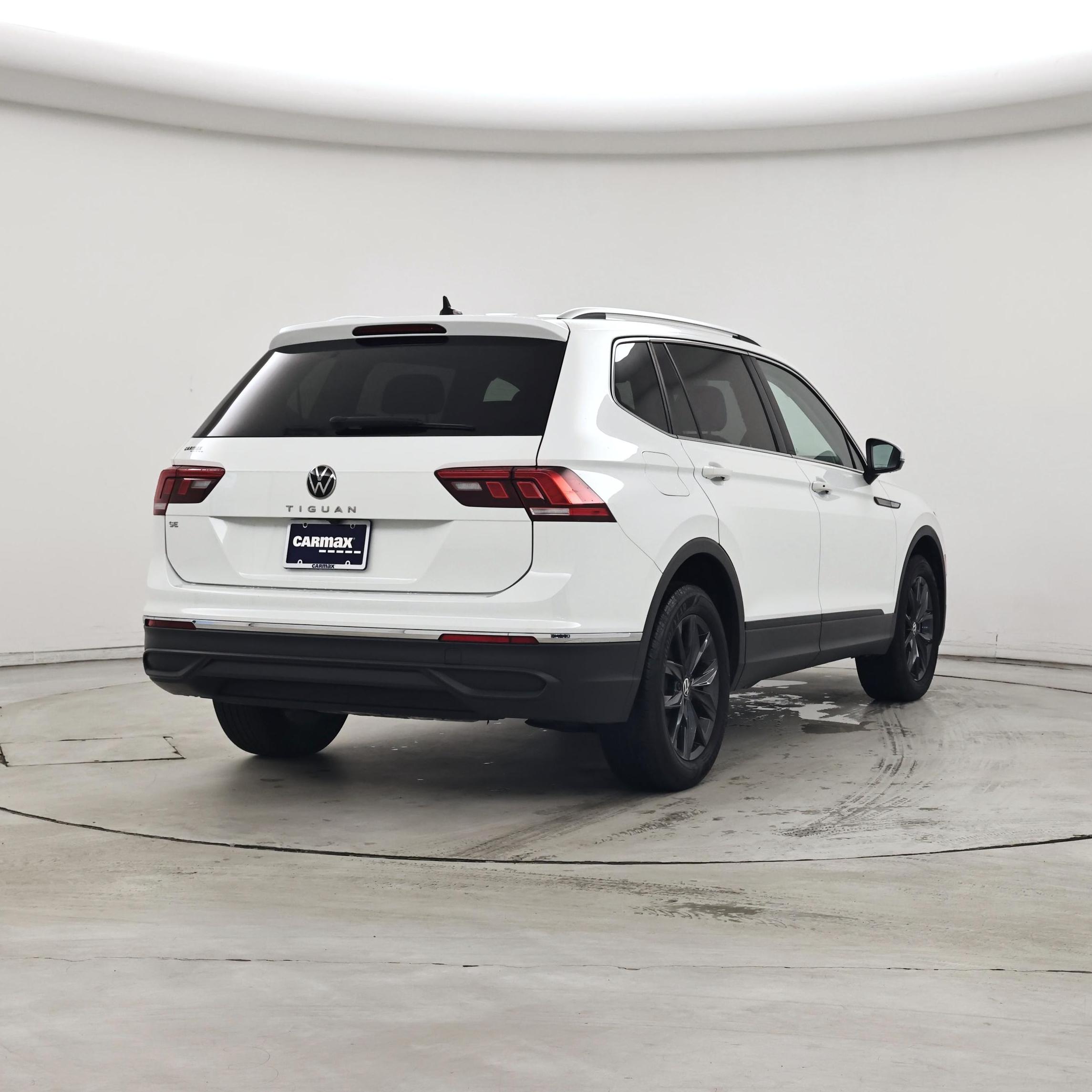Thumbnail: 2024 Volkswagen Tiguan - 8