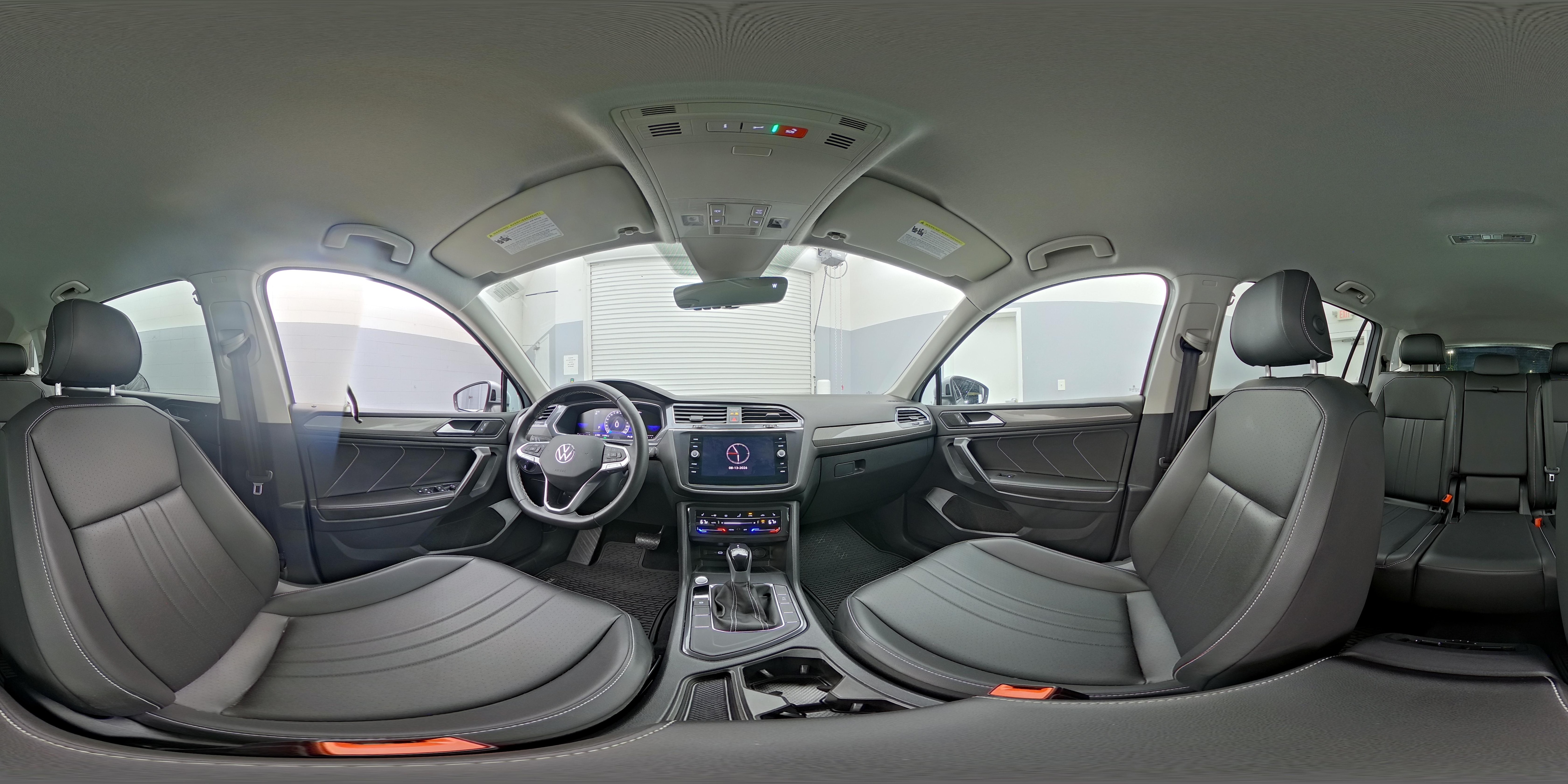 2023 Volkswagen Tiguan SE - Photo 24