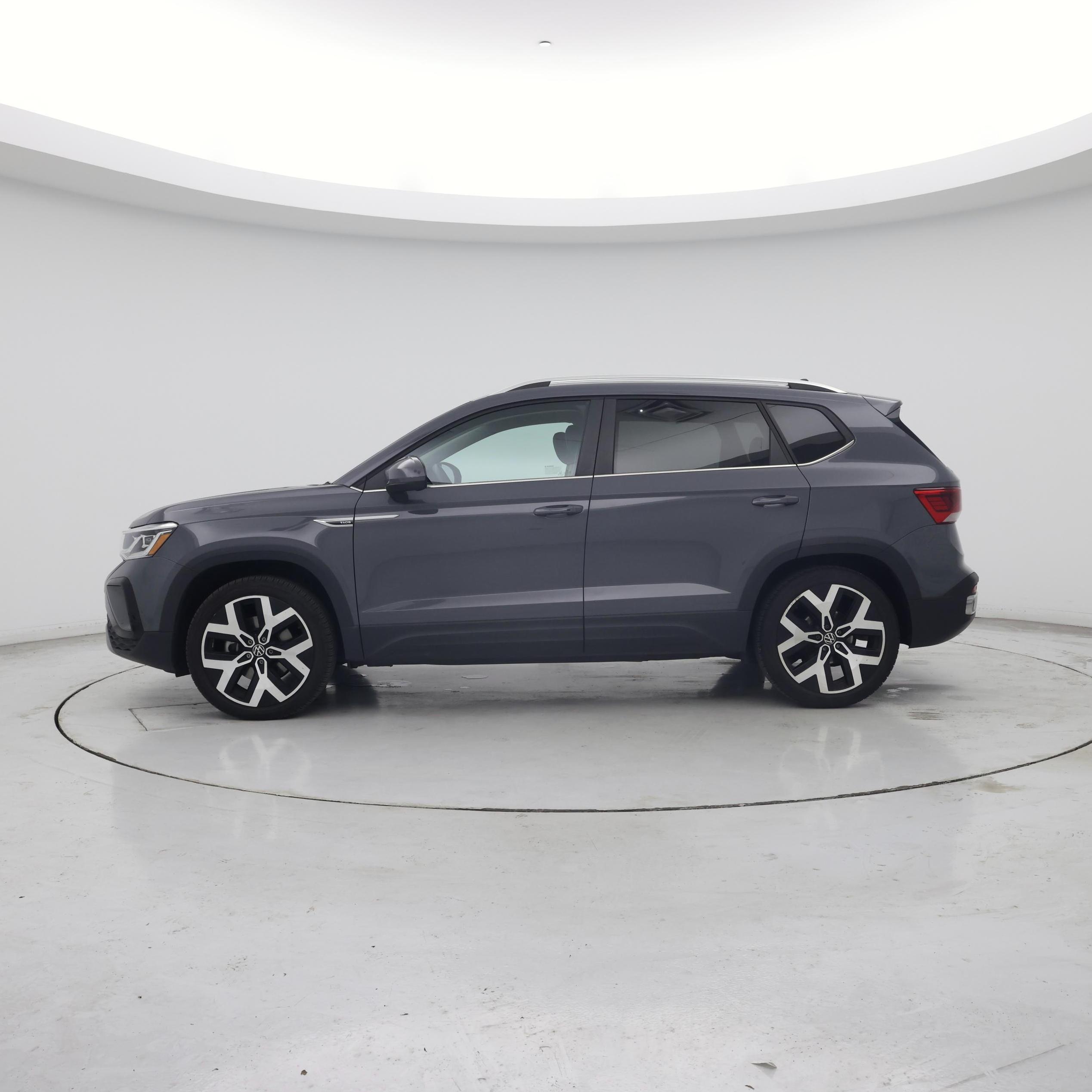 Thumbnail: 2023 Volkswagen Taos - 3