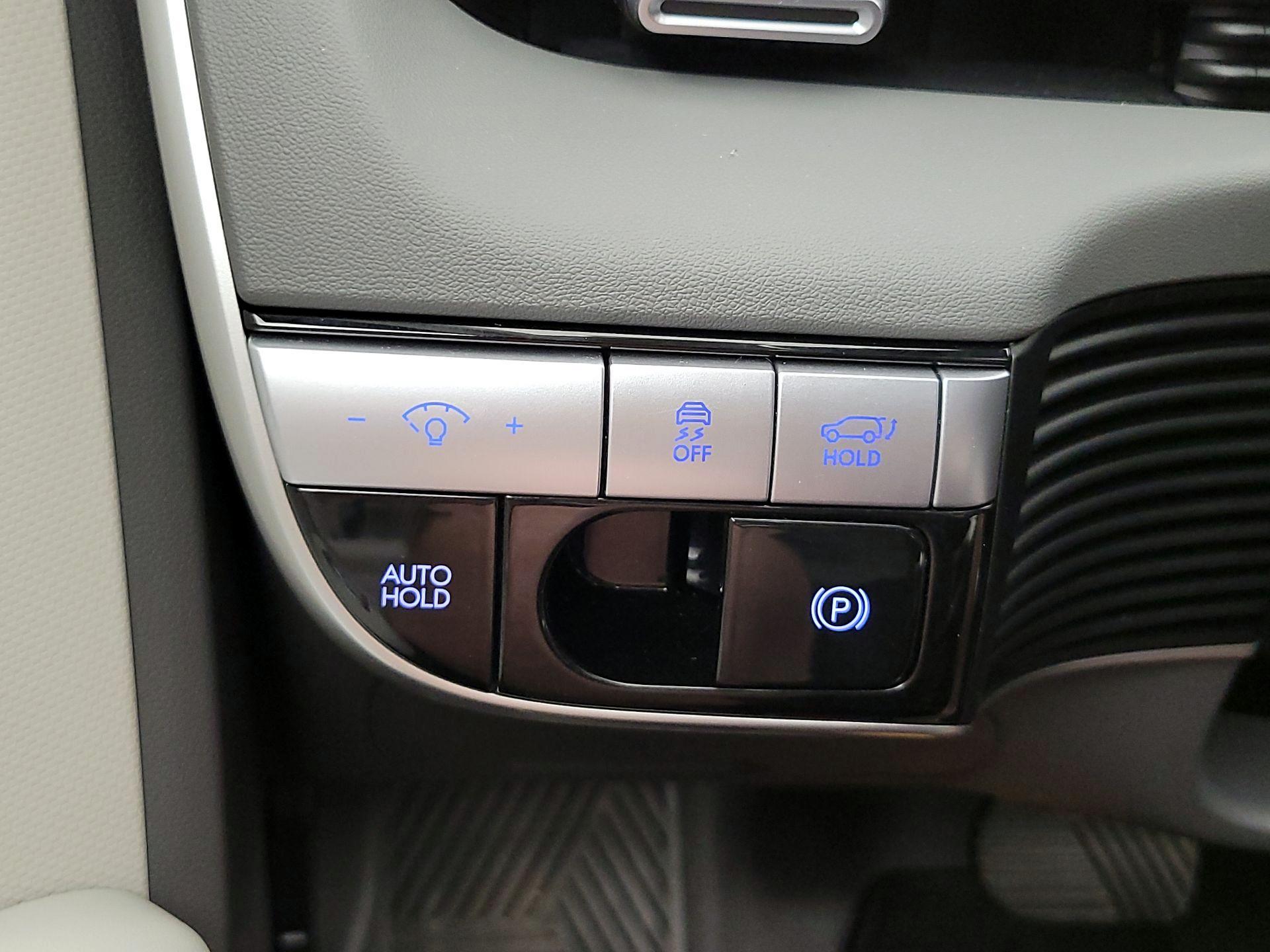 Thumbnail: 2024 Hyundai Ioniq 5 - 13