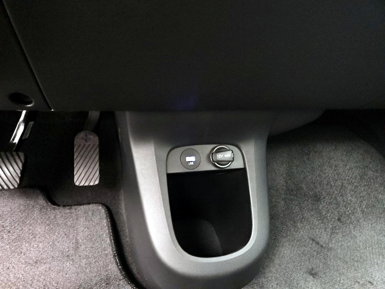 2024 Hyundai IONIQ 5 Limited - Photo 20