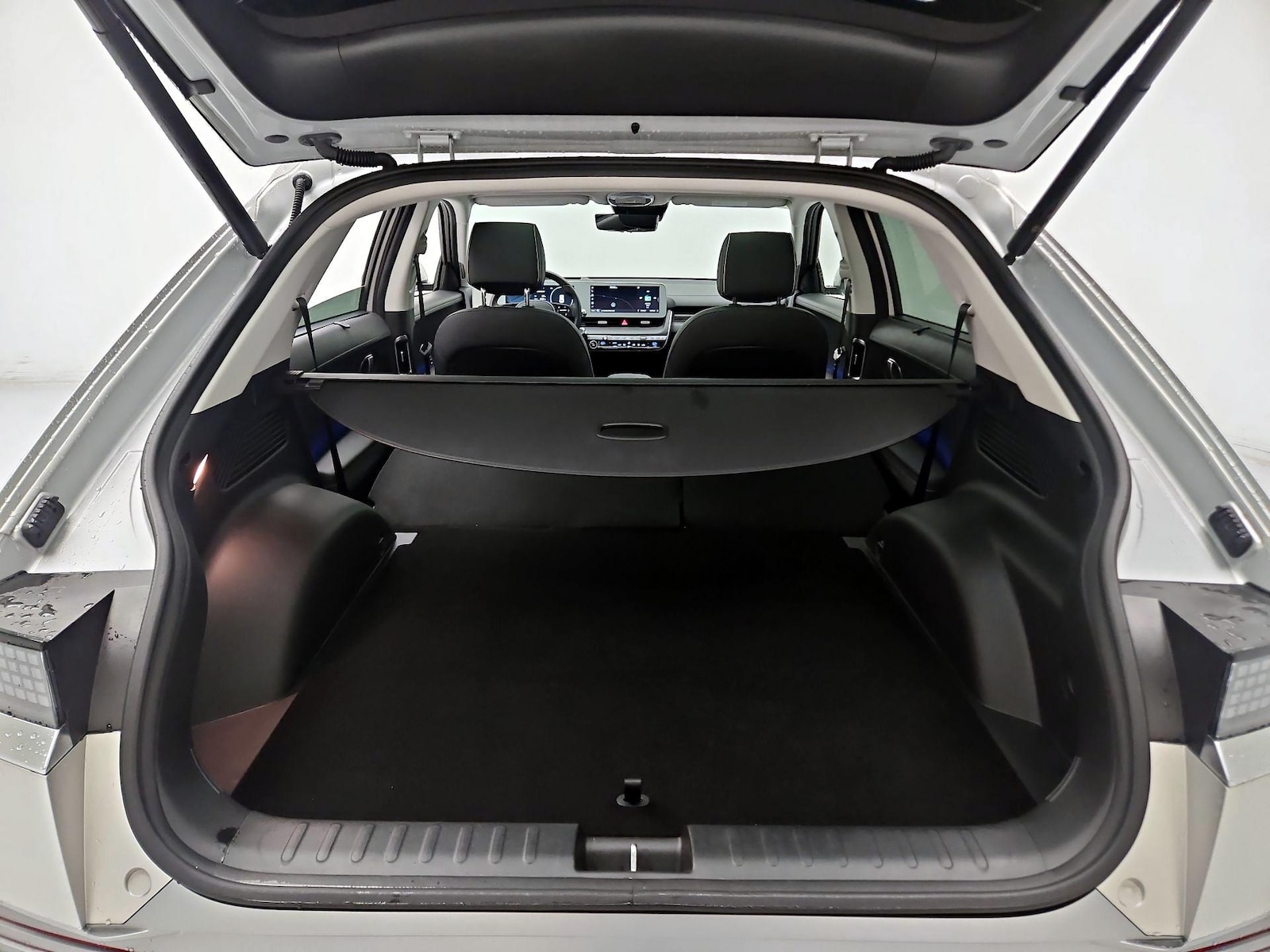 2024 Hyundai IONIQ 5 Limited - Photo 24