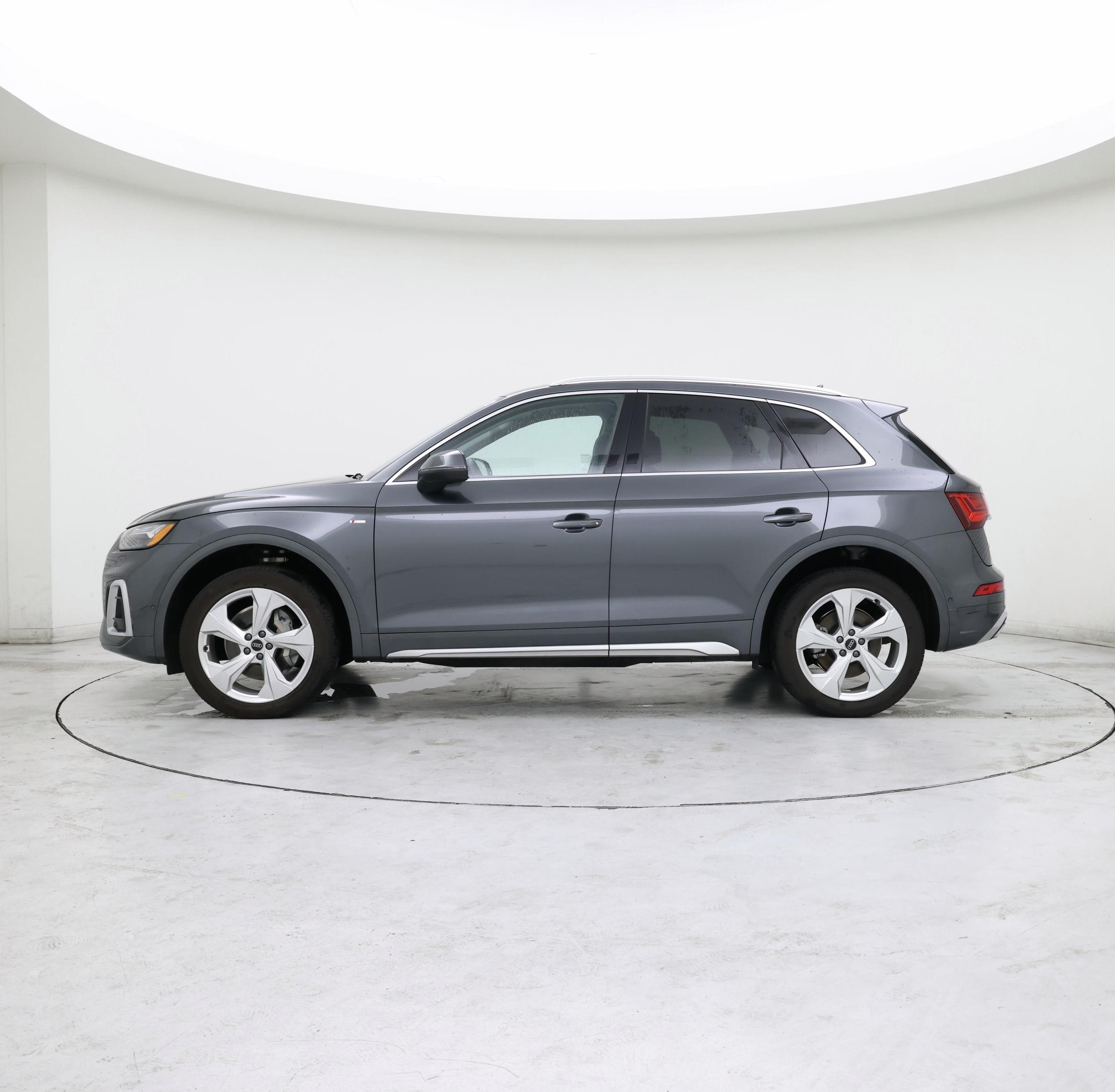 Thumbnail: 2023 Audi Q5 - 3